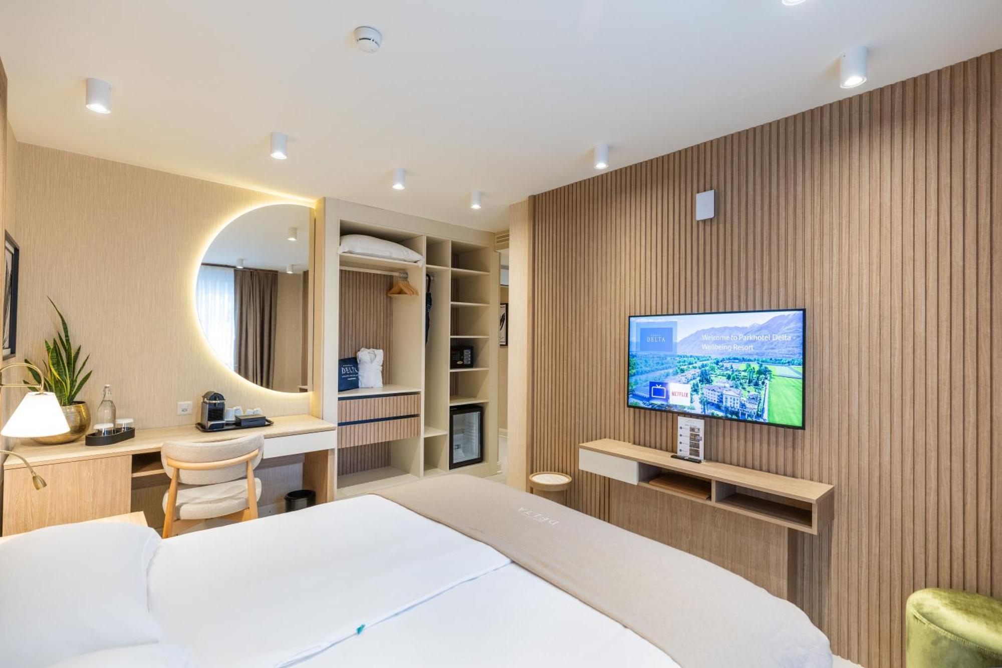 Deluxe Double or Twin Room Balcony Spa Access