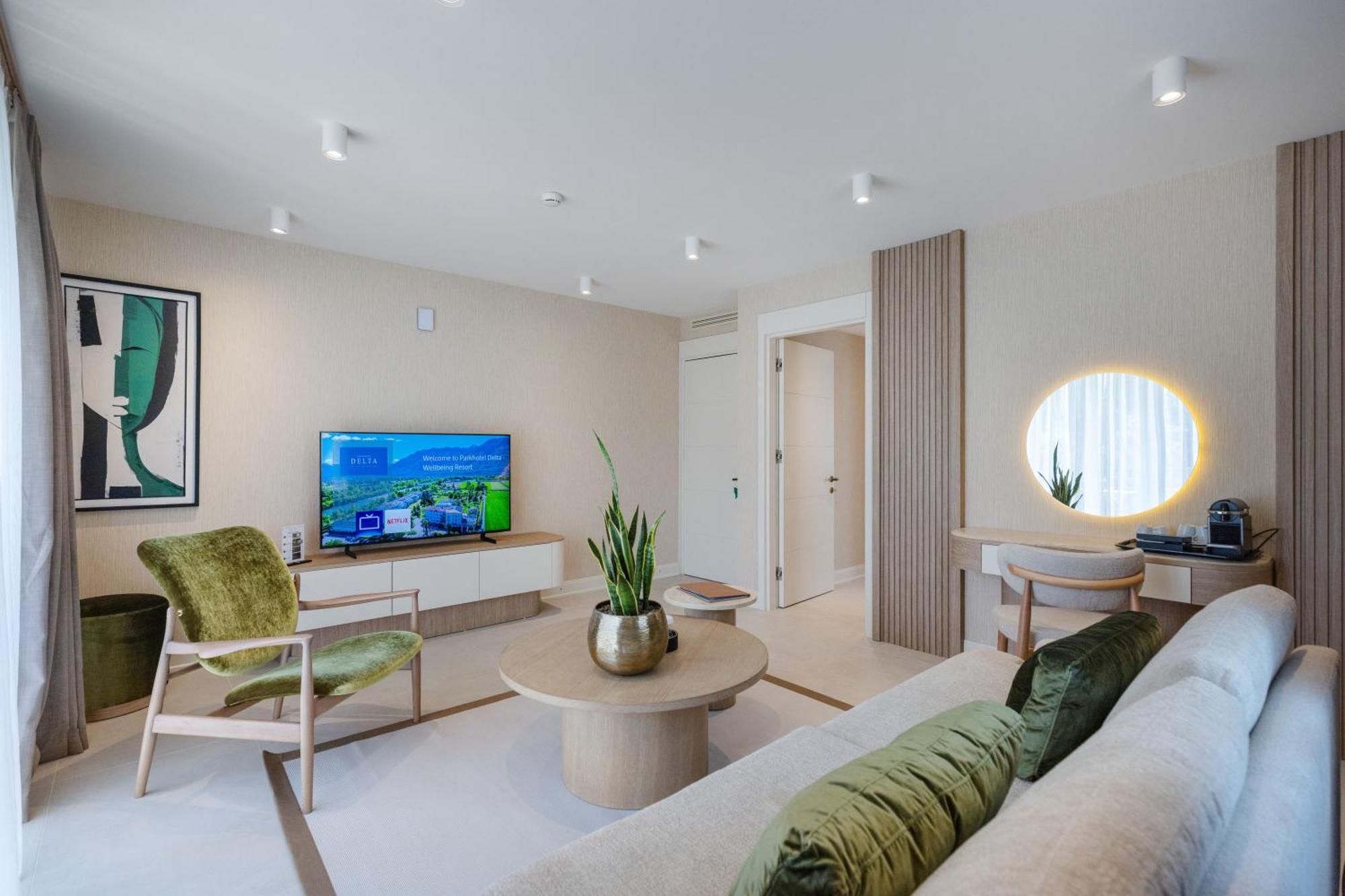 Suite Balcony Spa Access