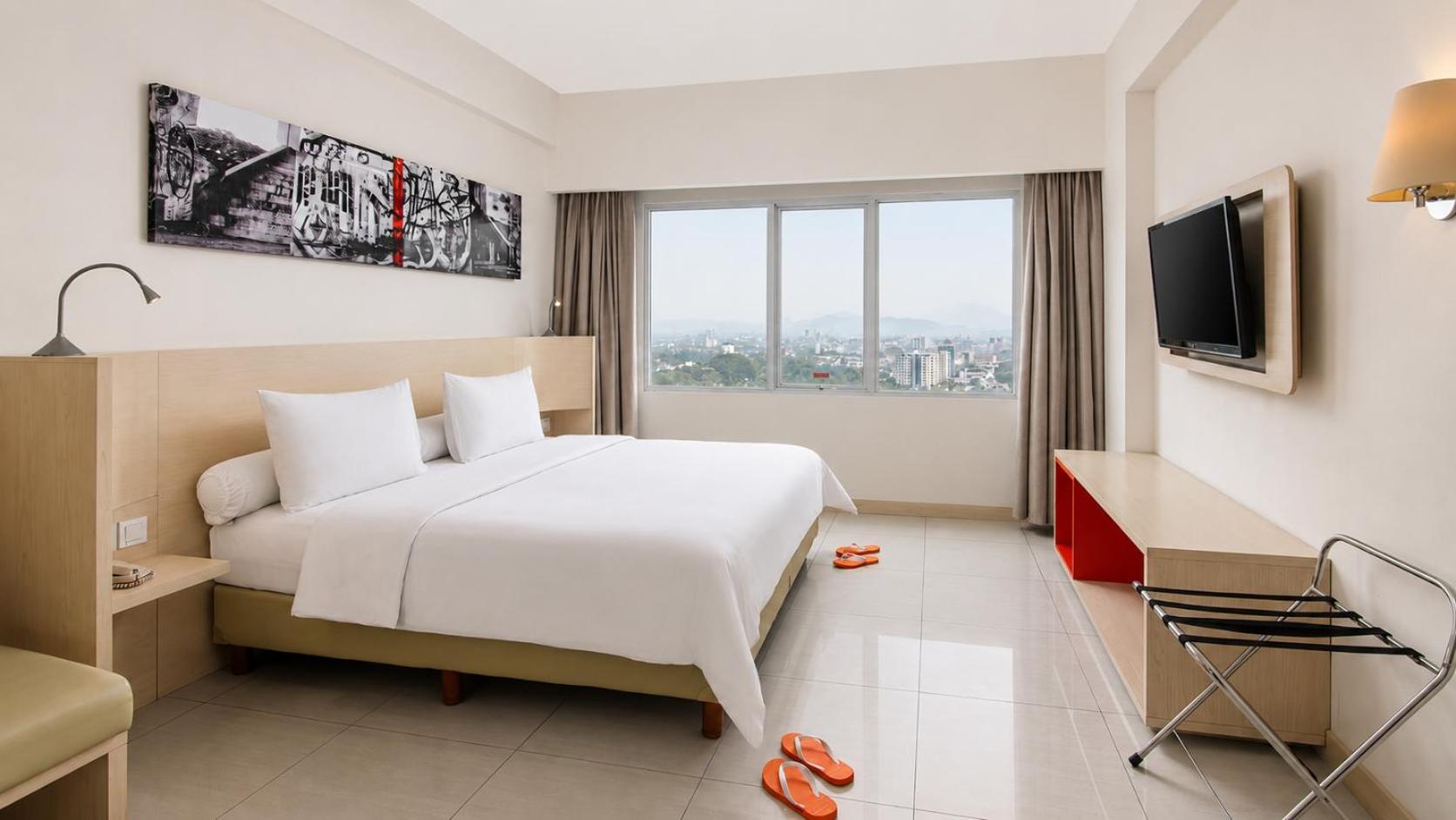 HARRIS Double or Twin Room