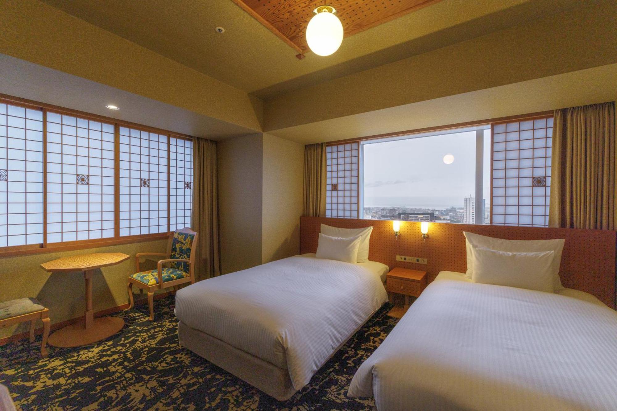 Premium Twin Room - Non-Smoking