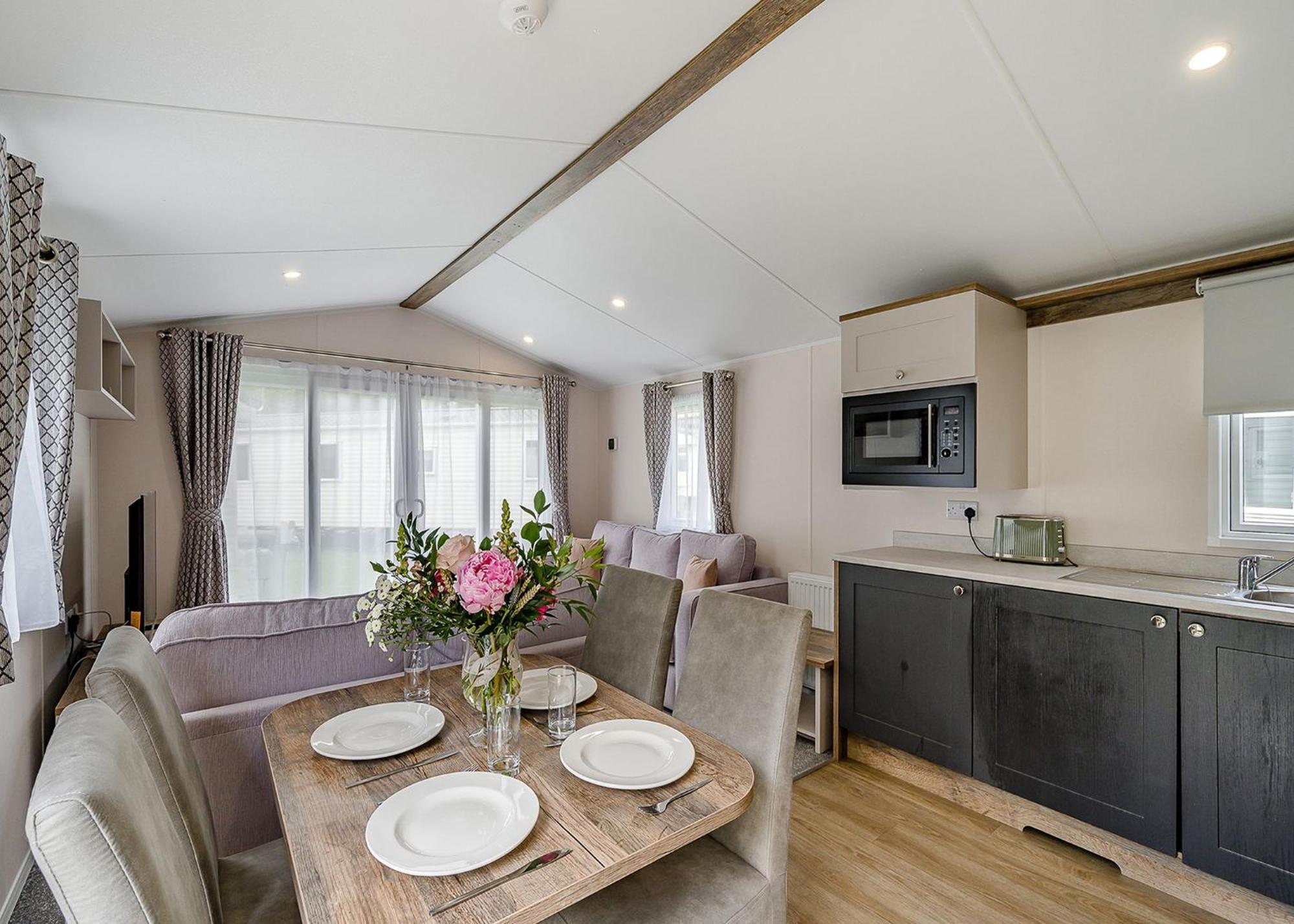 Mobile Home 5