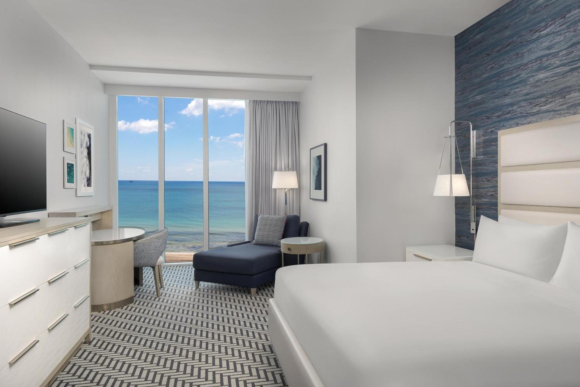 Habitación adaptada para personas con movilidad reducida con bañera y vistas al mar - 1 cama extragrande