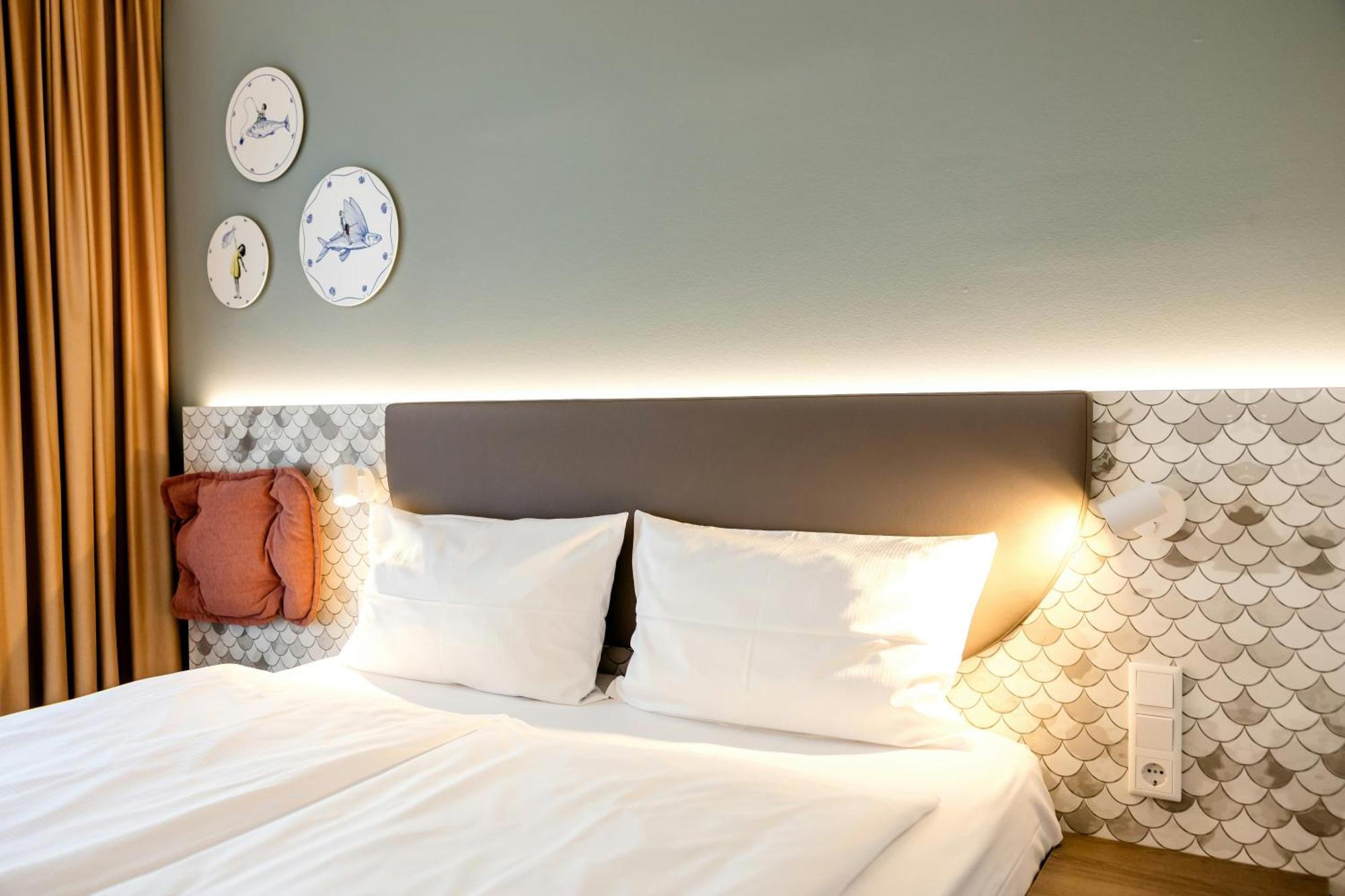 Standard Double Room,1774721843:JPEG