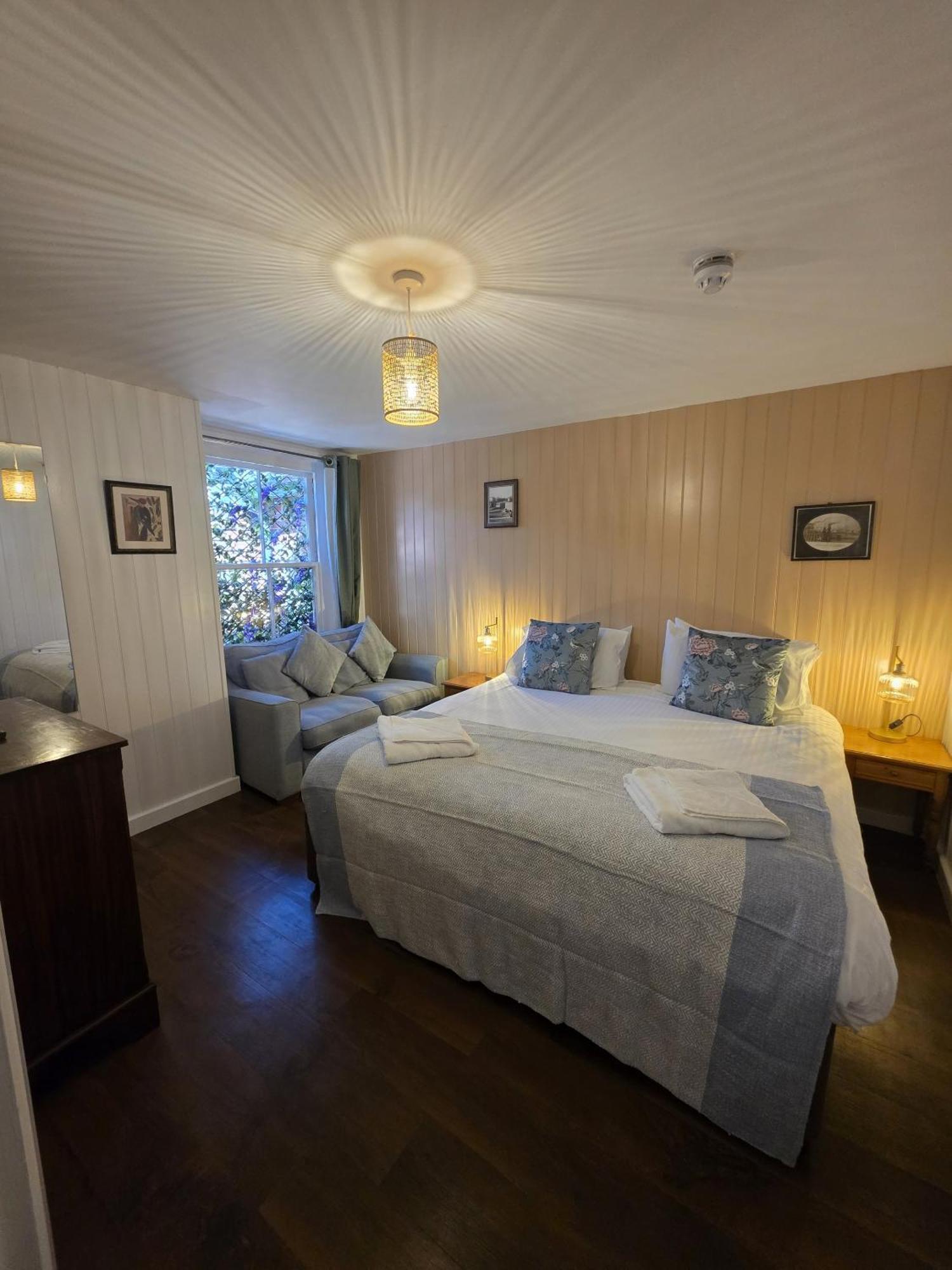 Standard Family Room