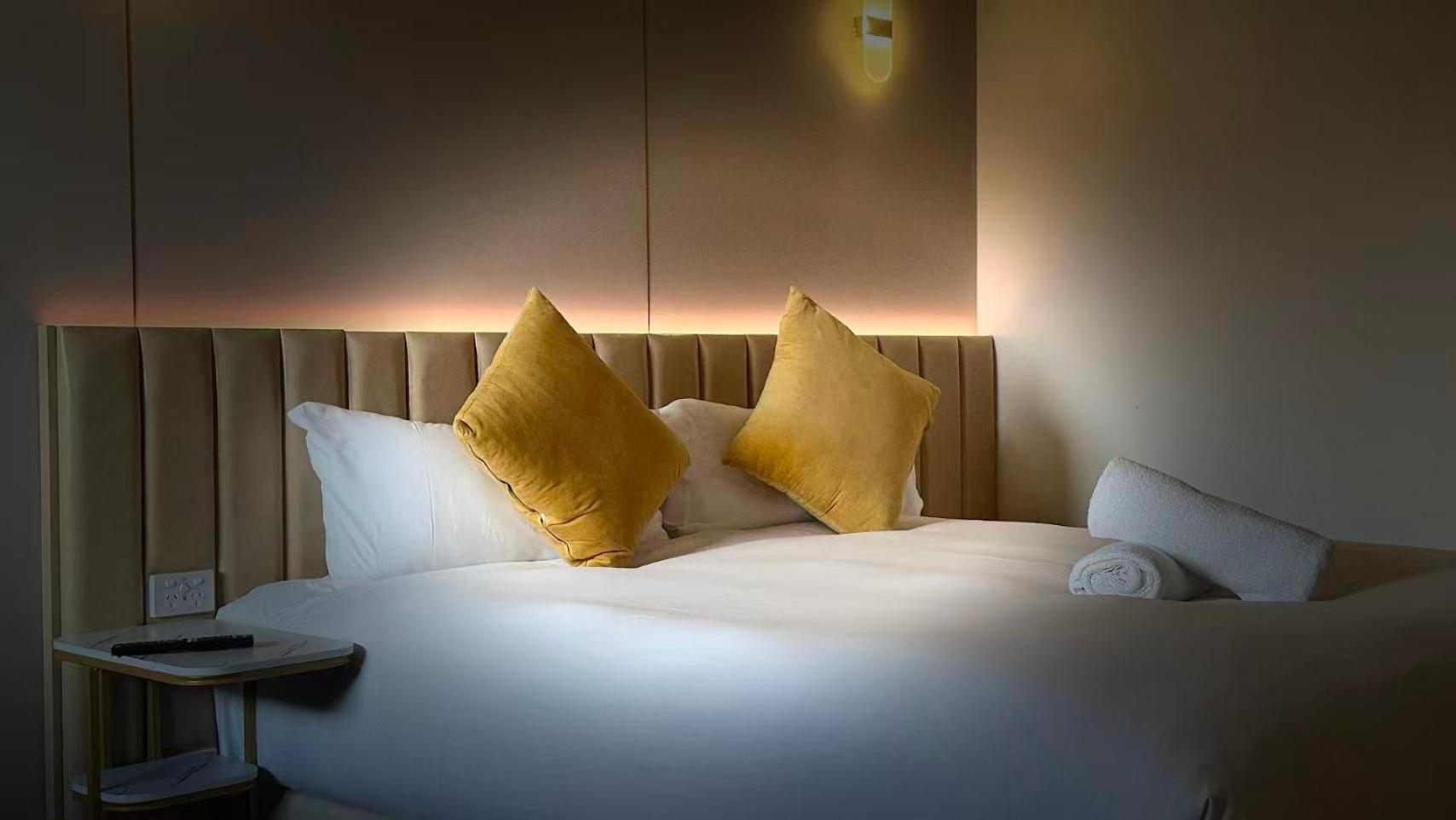 Superior King Room with Bath