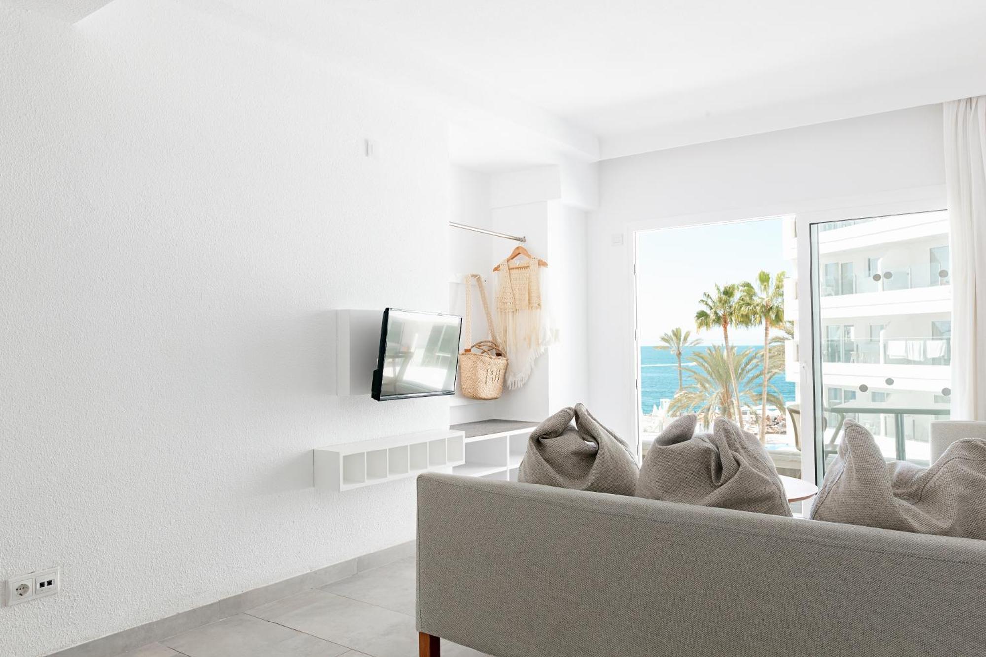 Two-Bedroom Apartment with Sea View