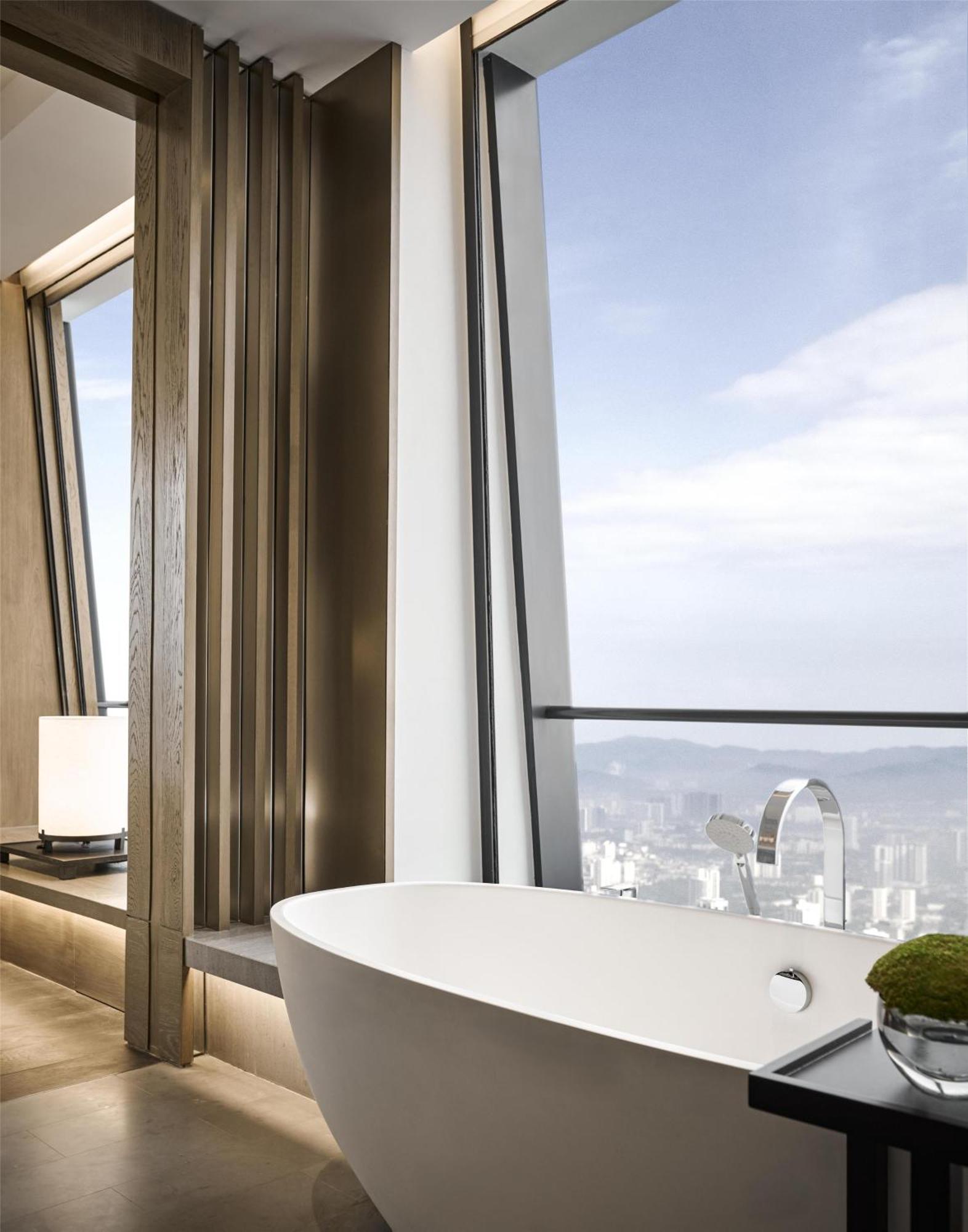 Park Deluxe King Suite