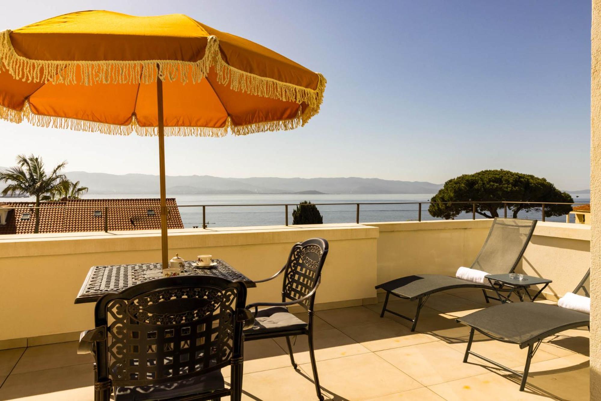 Chambre Double Deluxe avec Balcon - Vue sur Mer