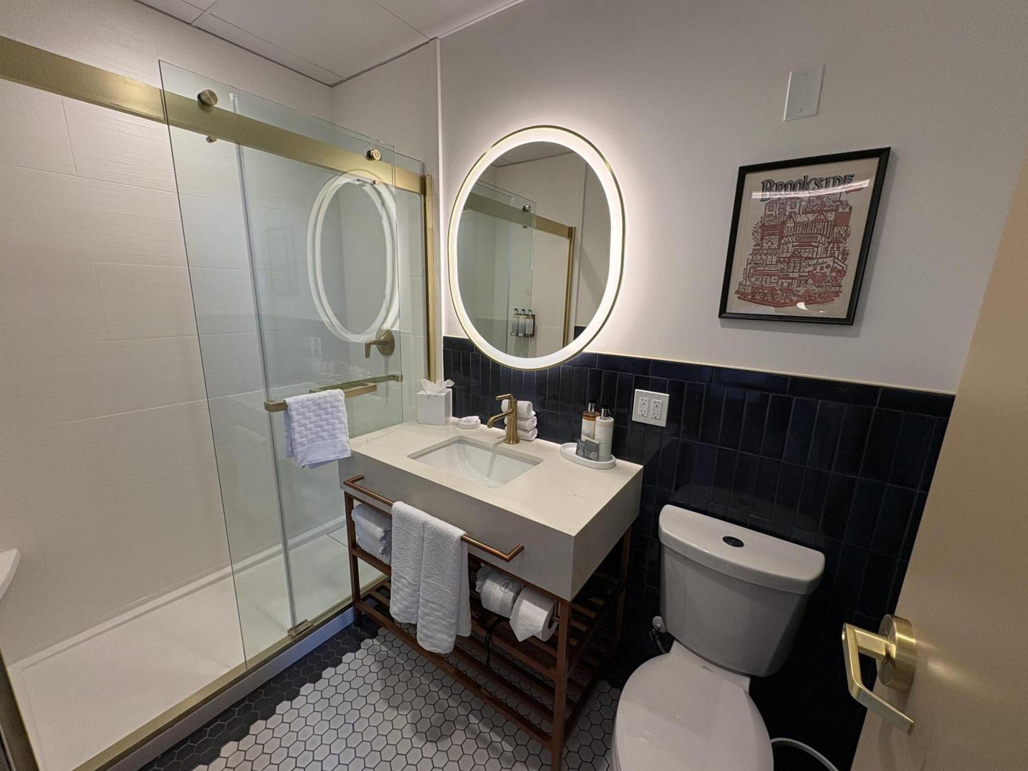 King Room with Bath Tub - Disability Access/Non-Smoking