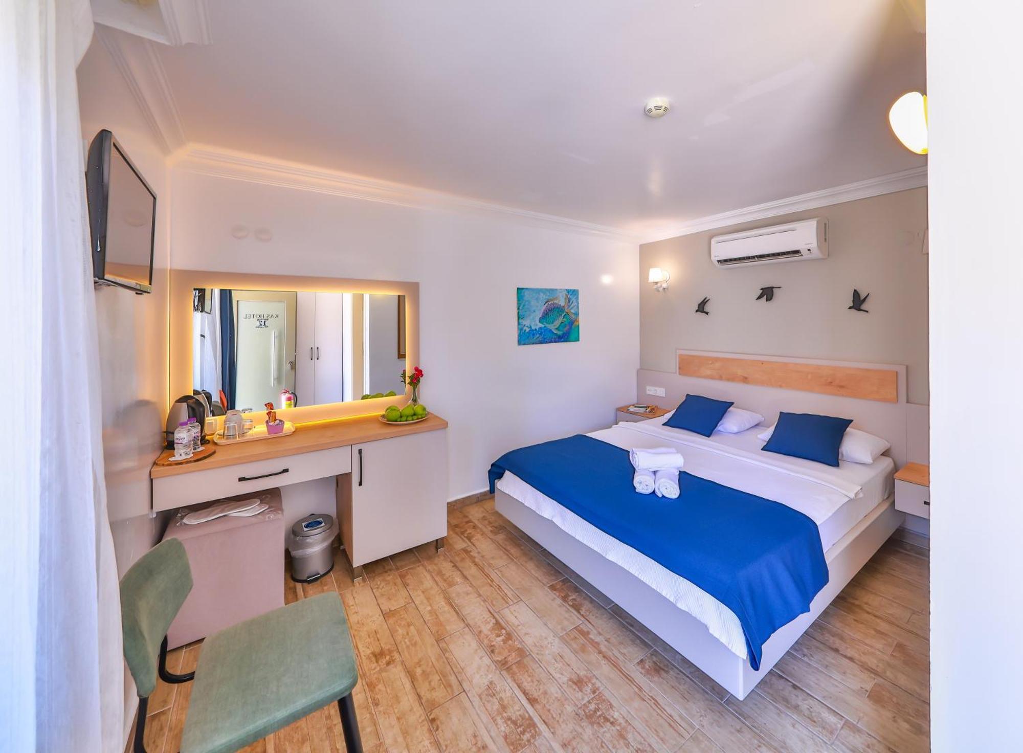 Standard King Room