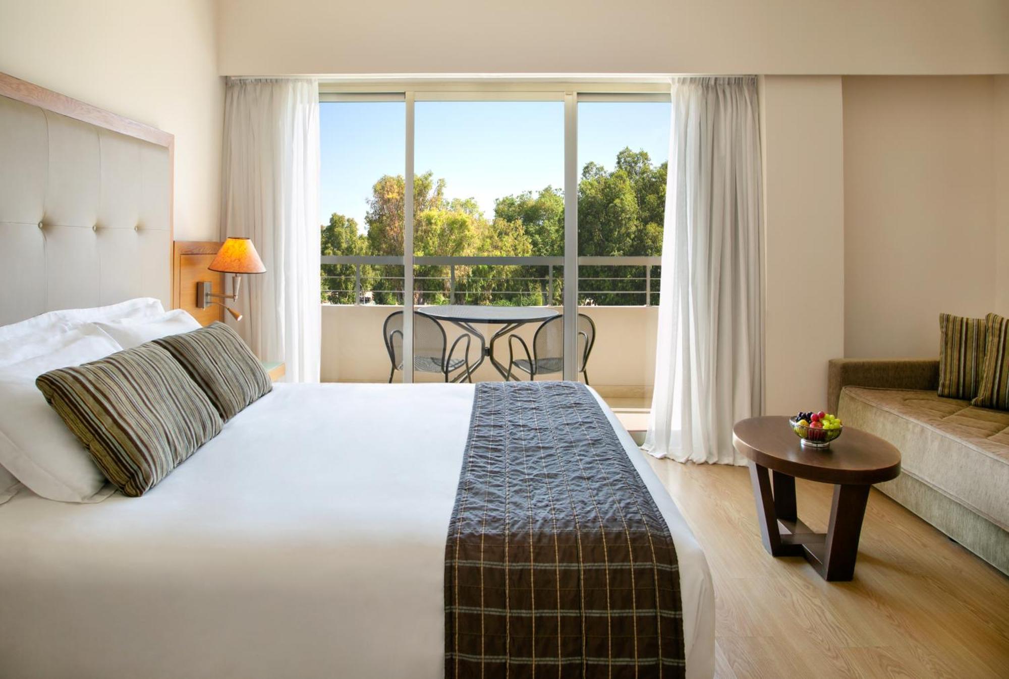 Deluxe Double Room Inland View
