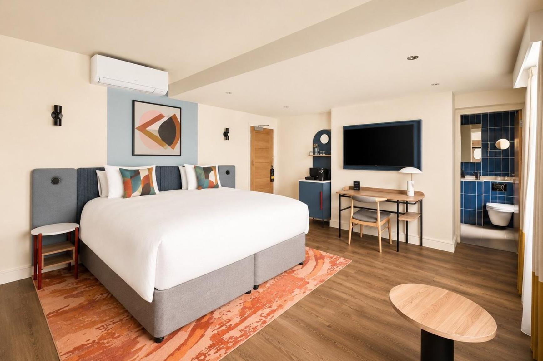 Premium King Room