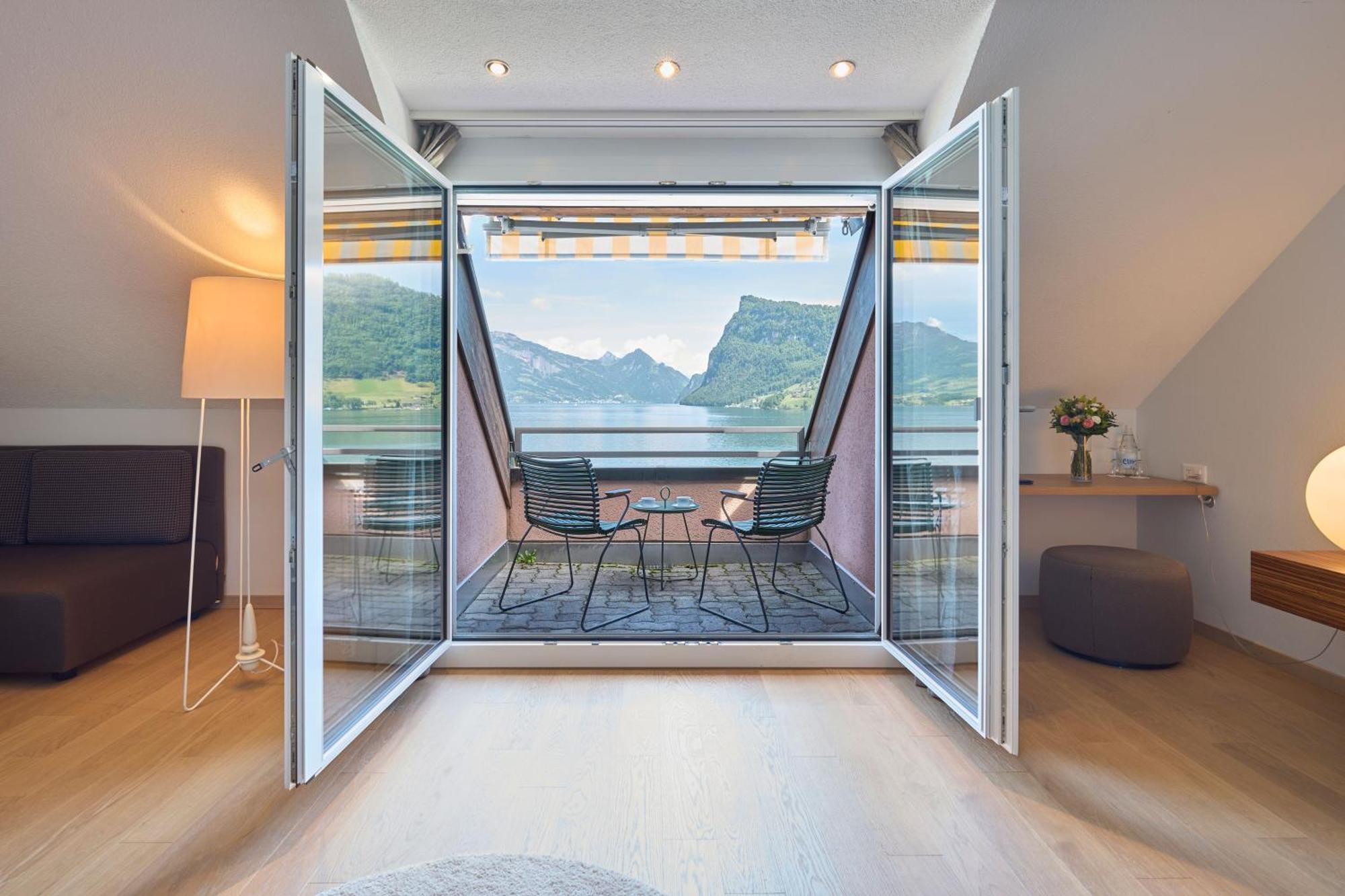 Junior Suite Lake View