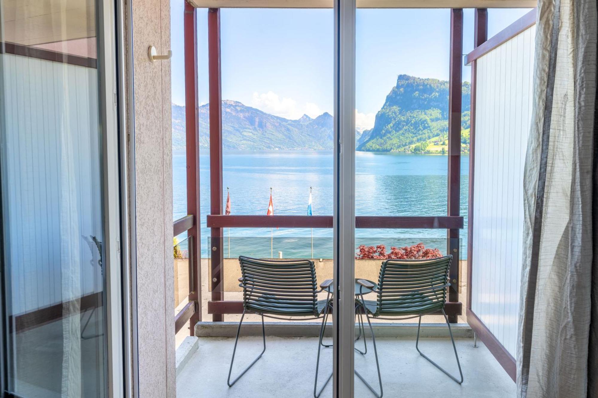 Double Room Balcony Lake View