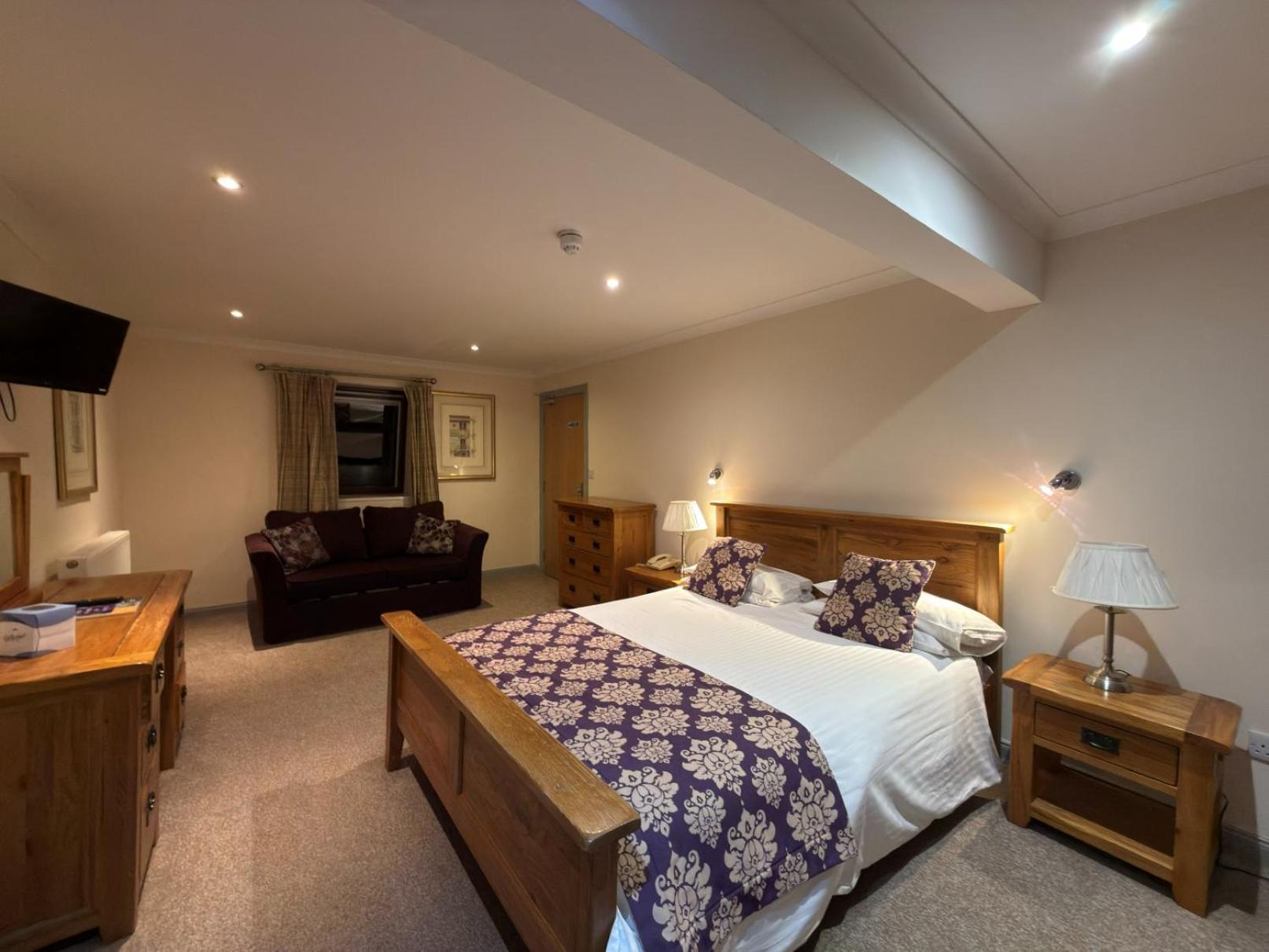 Ground Floor Family Room
