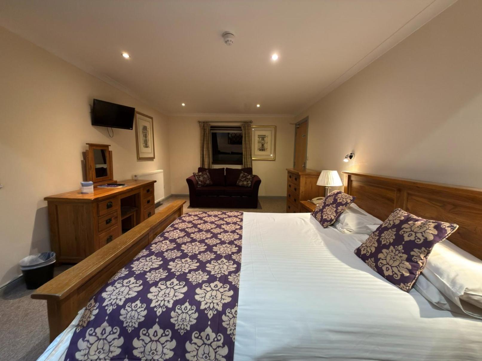 Ground Floor Family Room