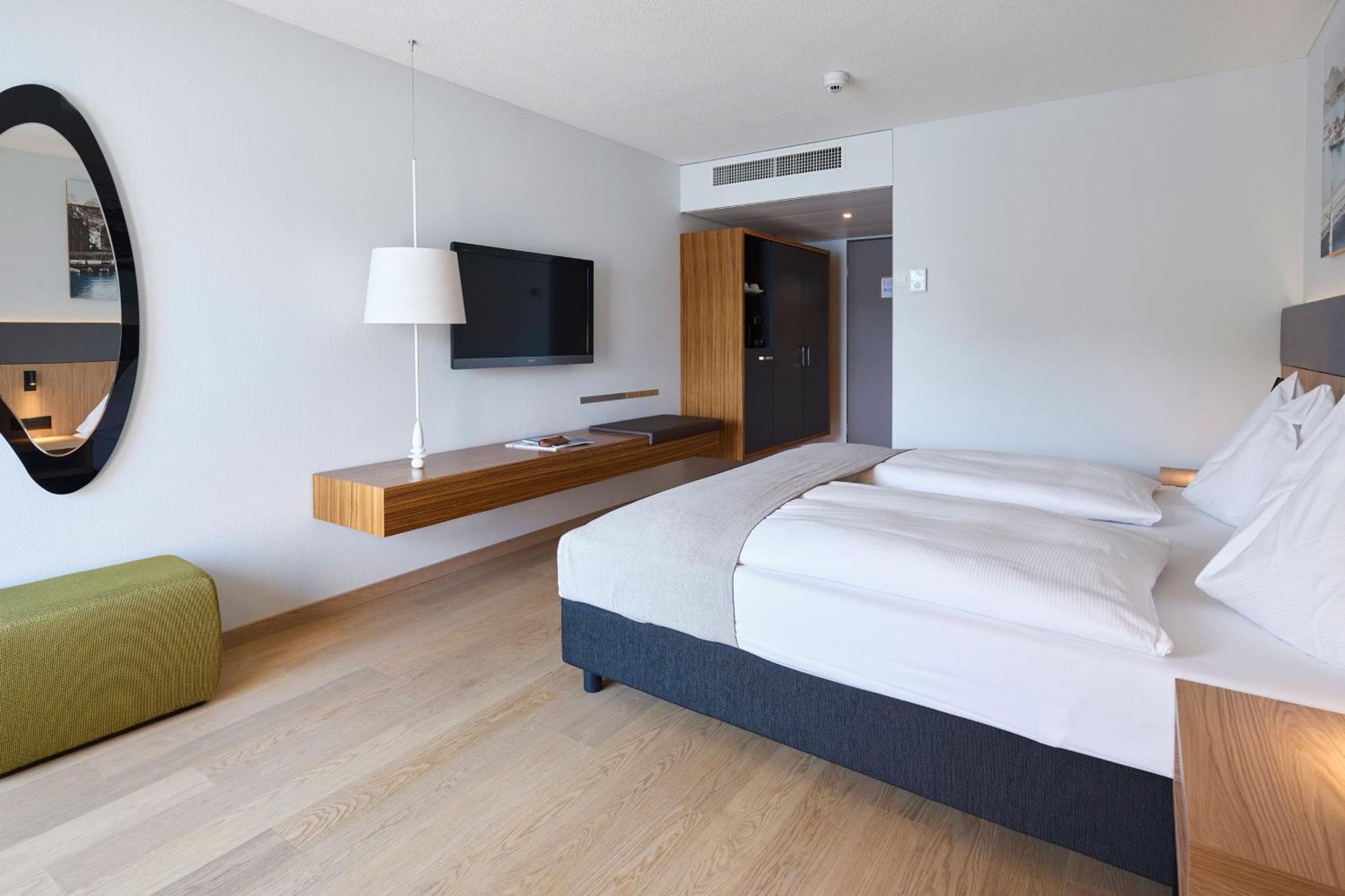 Double Room Balcony Lake View