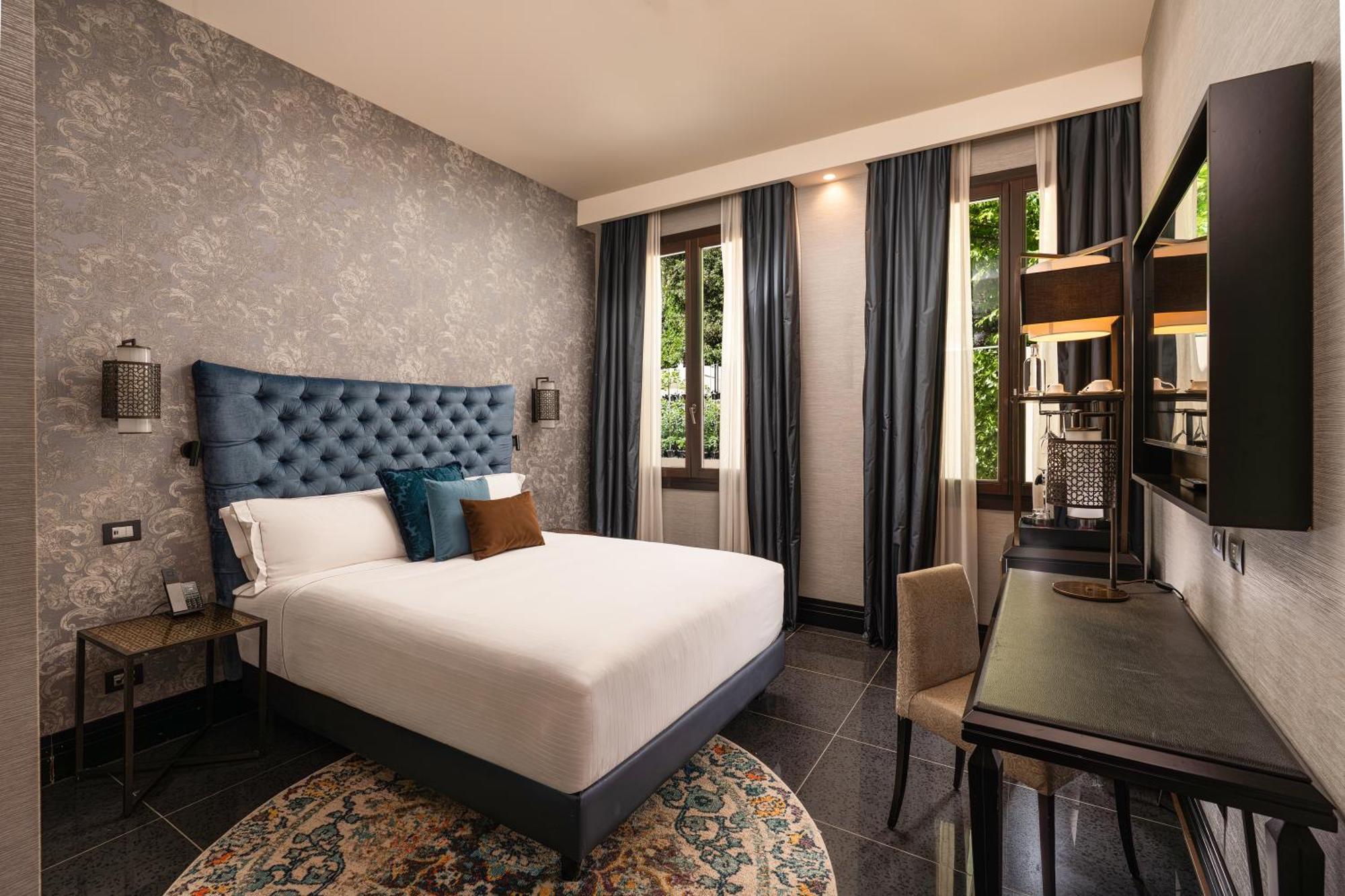 Standard King Room - Accessible