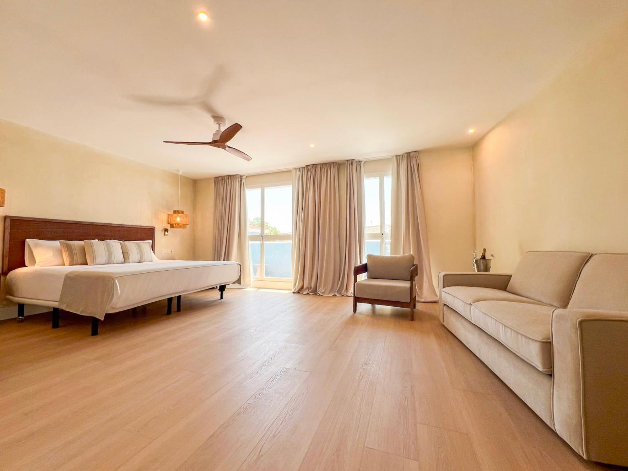 Habitación Doble Deluxe con balcón