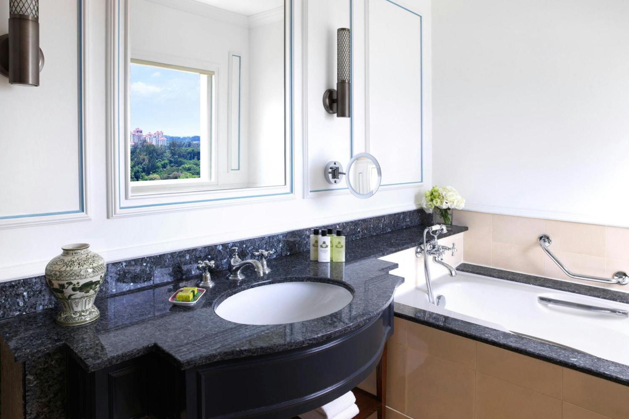 One-Bedroom Specialty King Suite Club Access