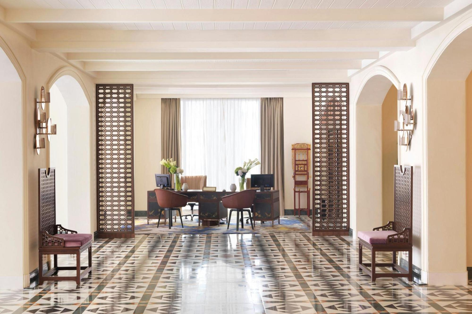 One-Bedroom Family Suite Club Access