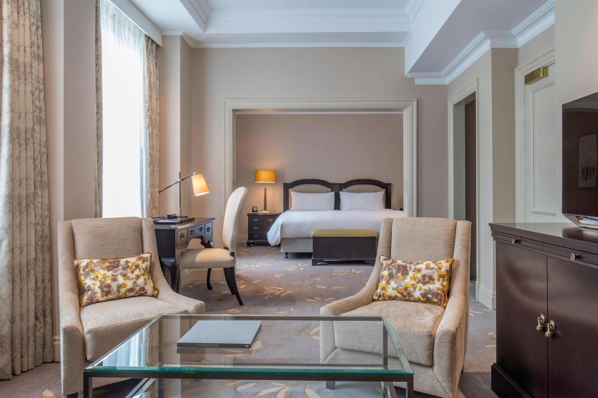 Deluxe Suite, 1 Queen
