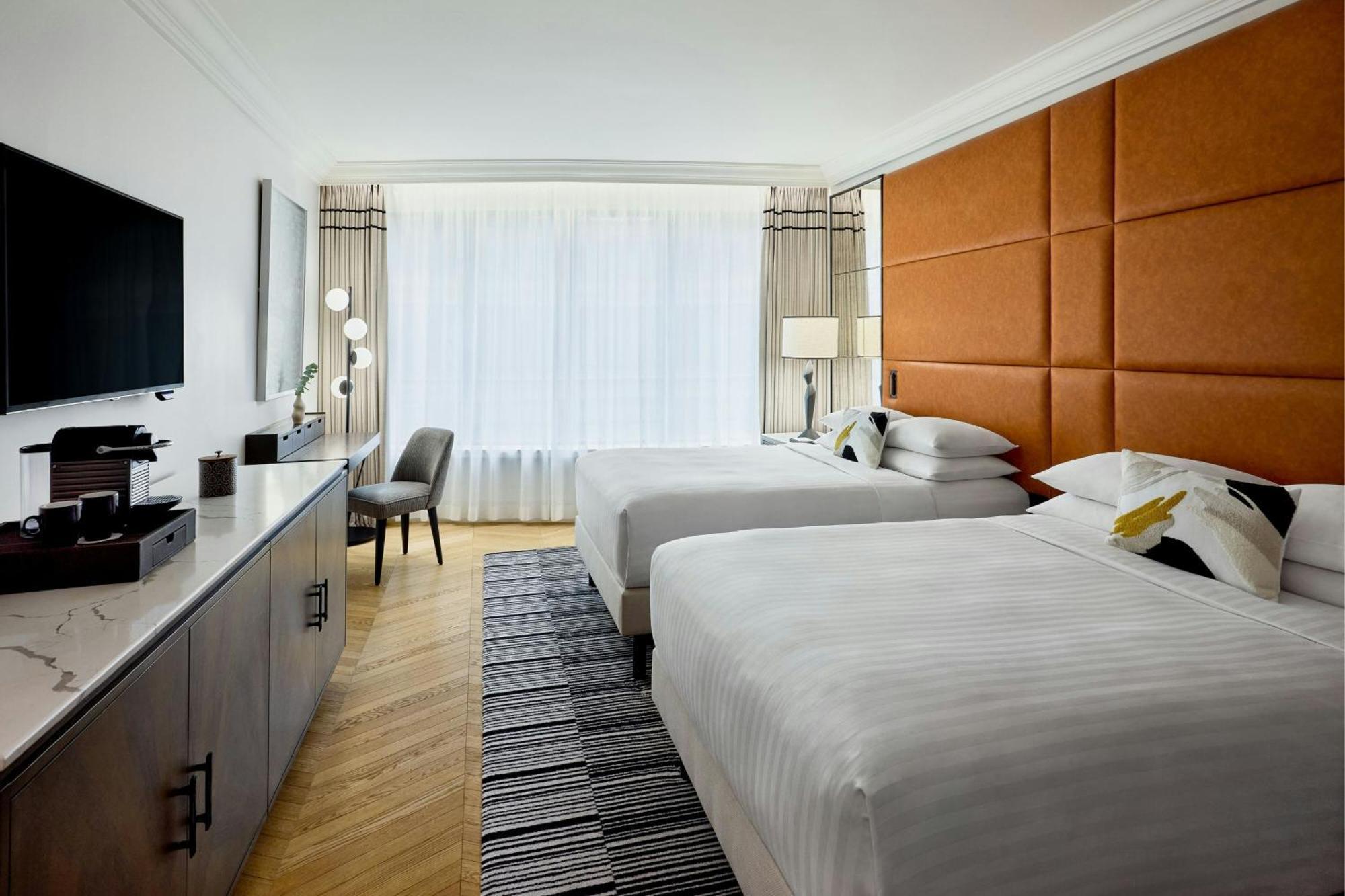 Two-Bedroom Parisian Family Suite Atrium View