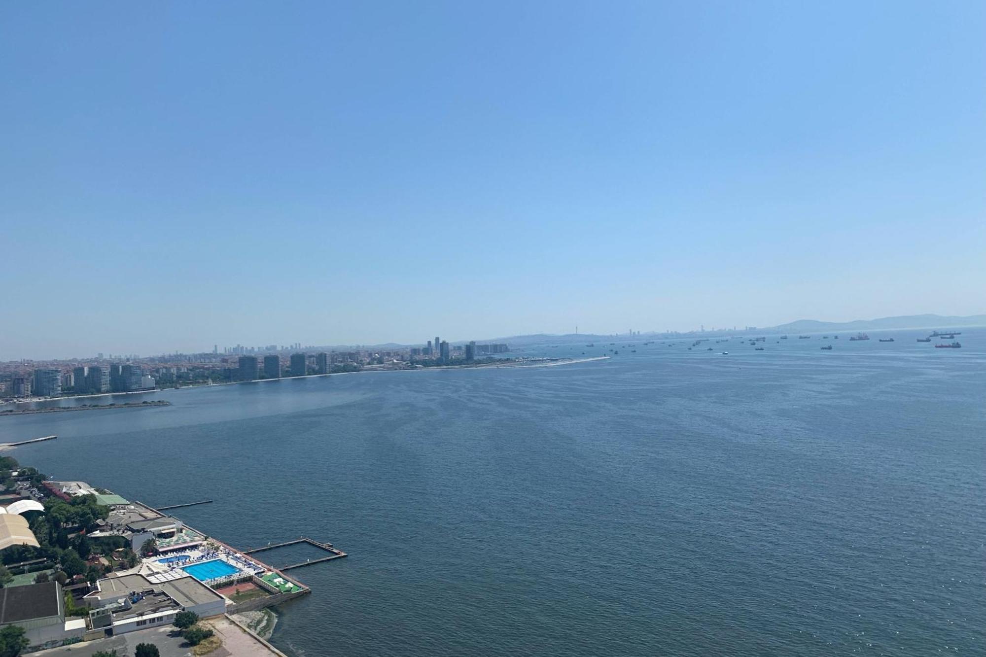 Presidential Suite Club lounge access 1 King Sea view