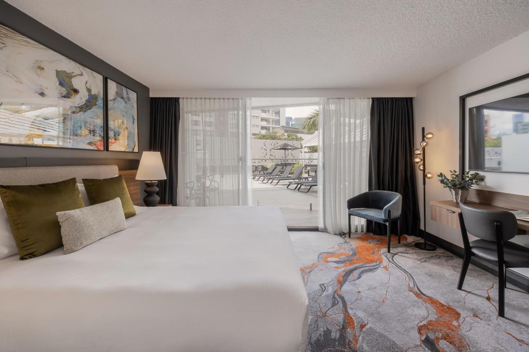 Deluxe Zimmer mit 1 Kingsize-Bett und Terrasse