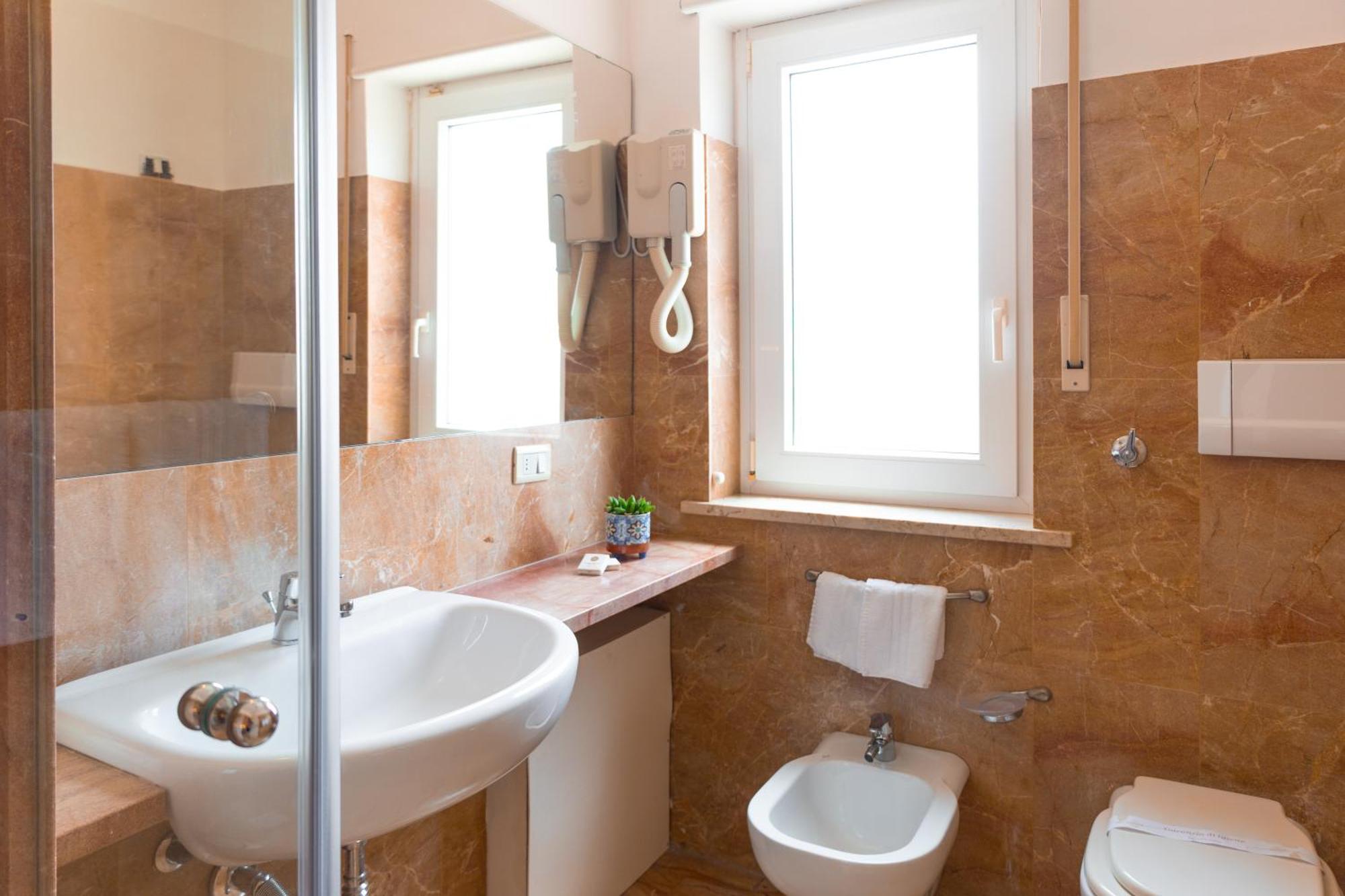 Comfort Quadruple Room