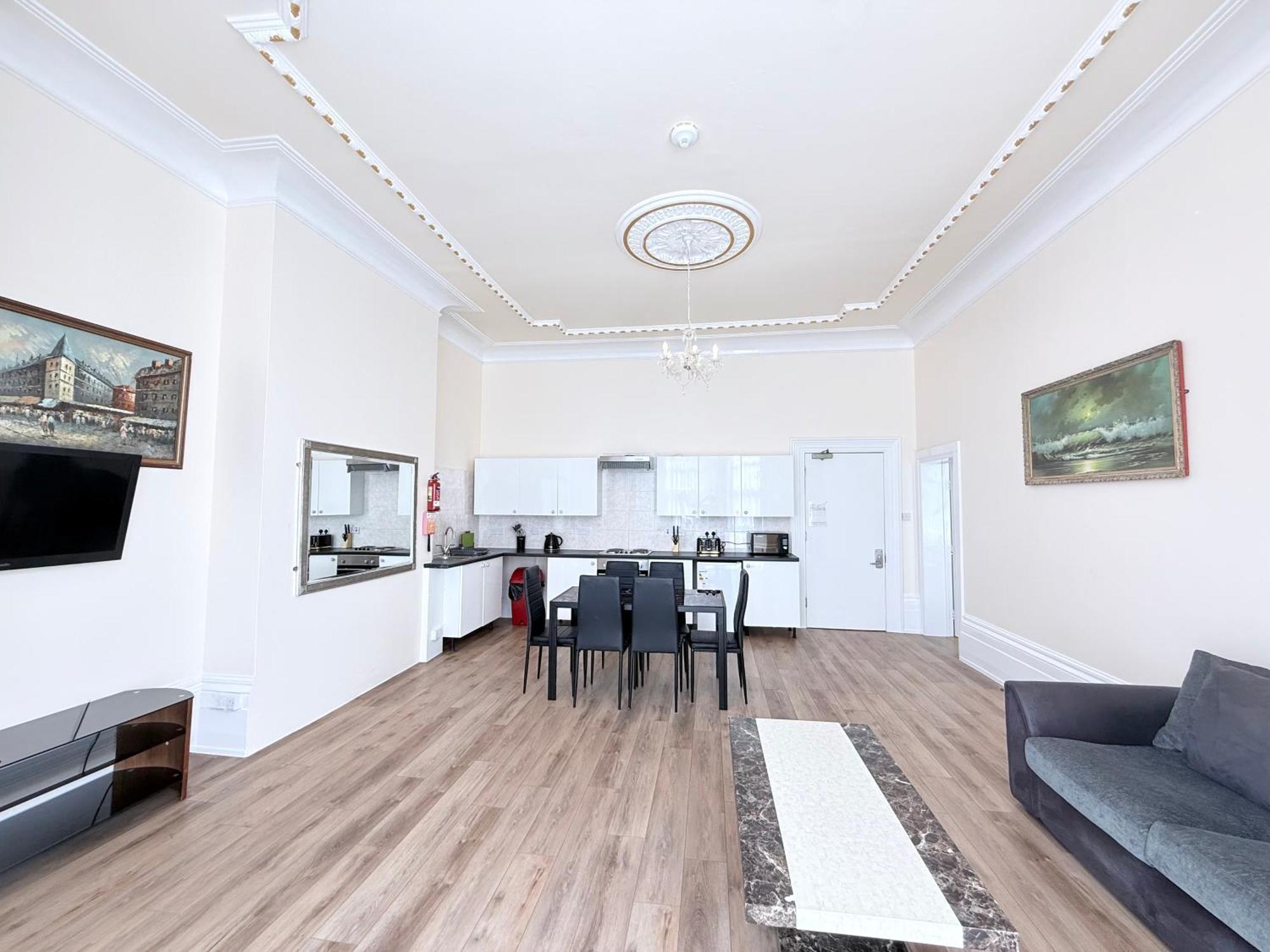 One-Bedroom Apartment