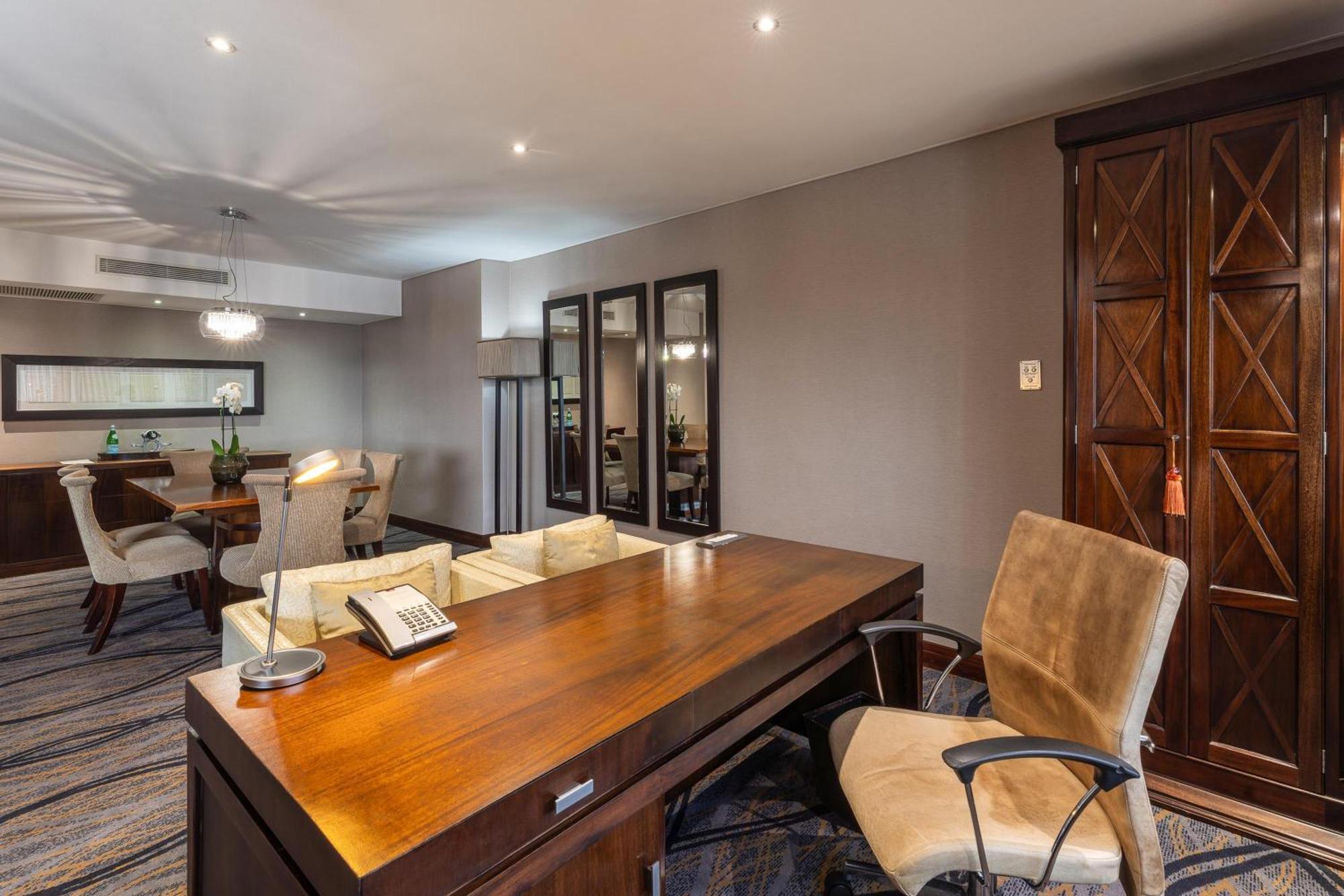Sandton Sun Penthouse Suite