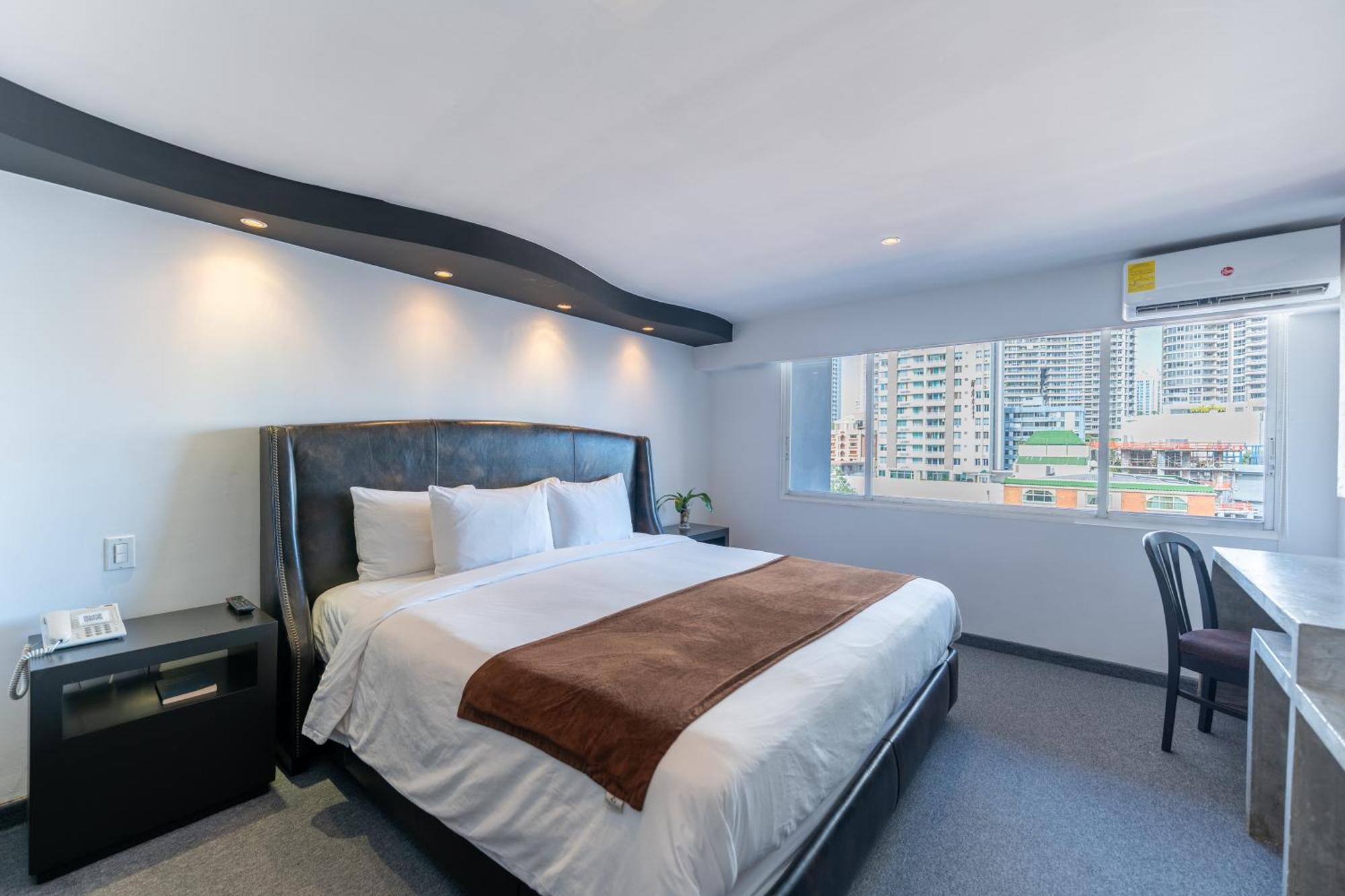 Executive King Room