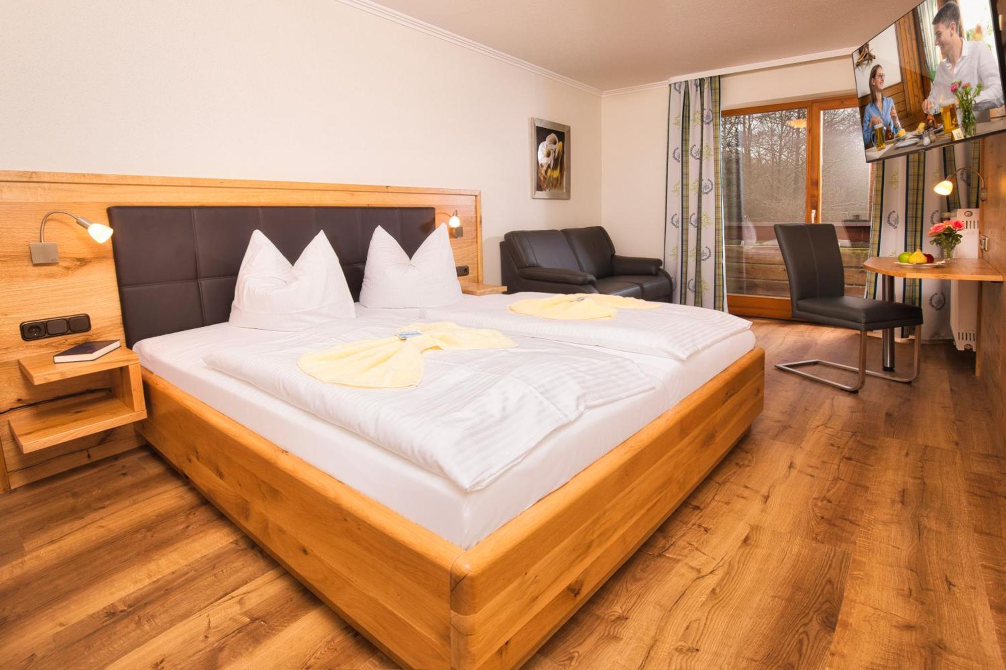 Double Room with Lake View