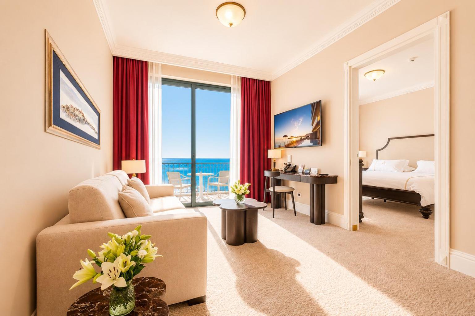 Royal Sky King Suite Sea View with Balcony