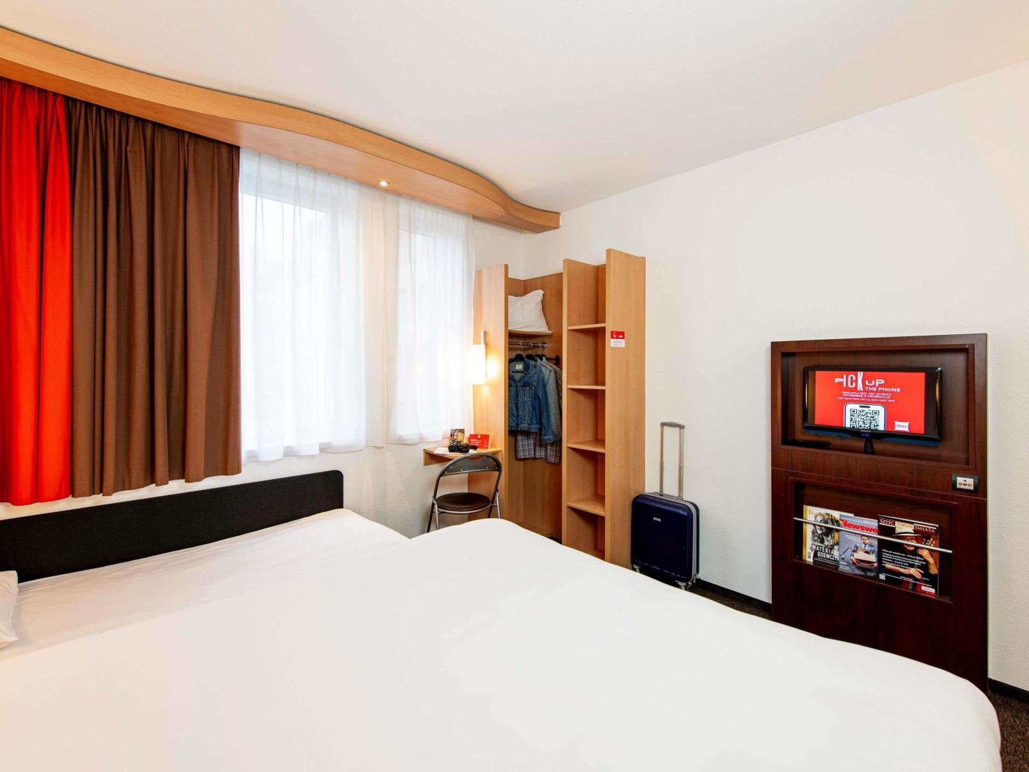 Standard Family Room One Double Bed One Single Bed
