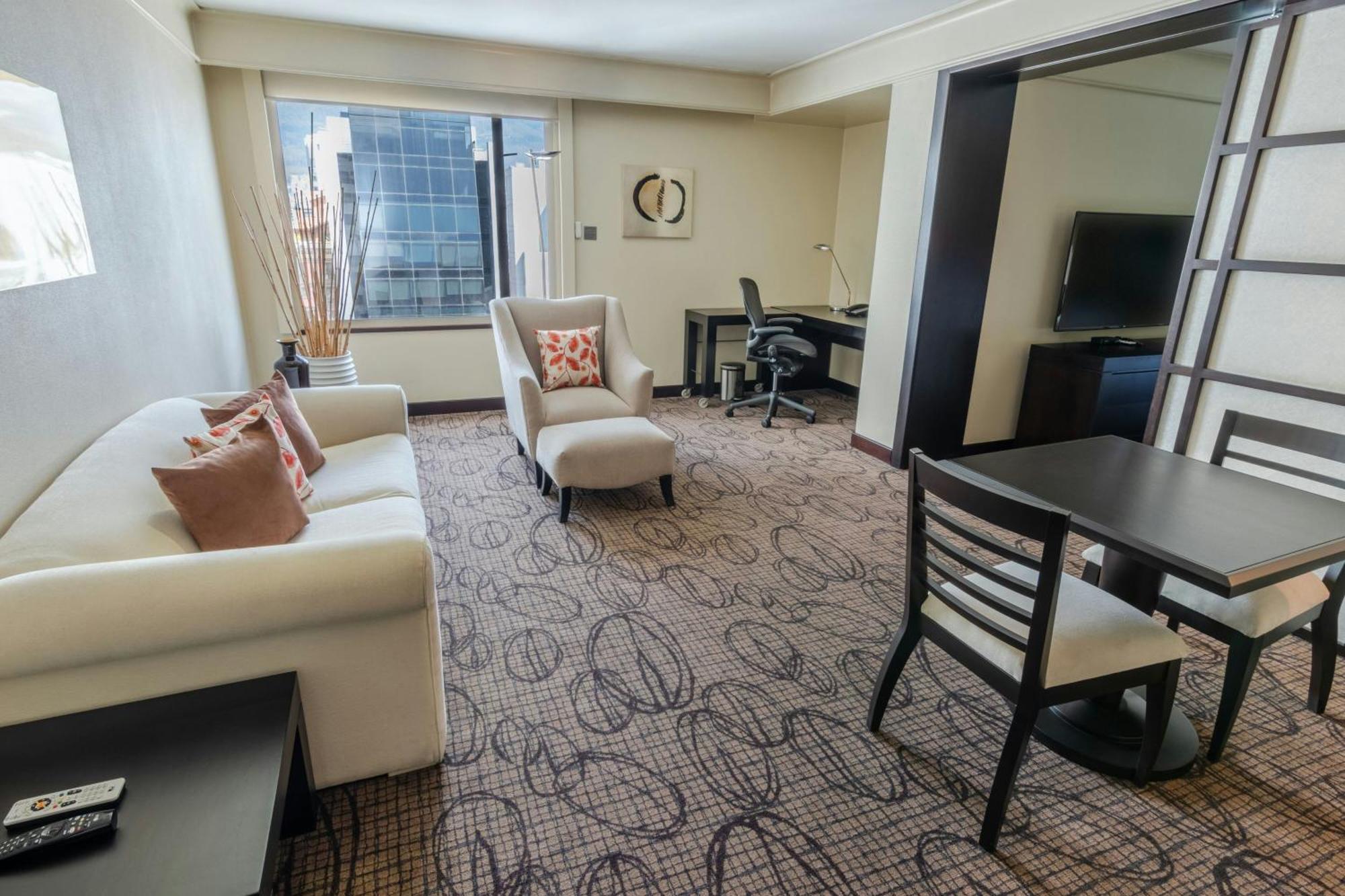 One-Bedroom King Suite Sofa Bed Club Access