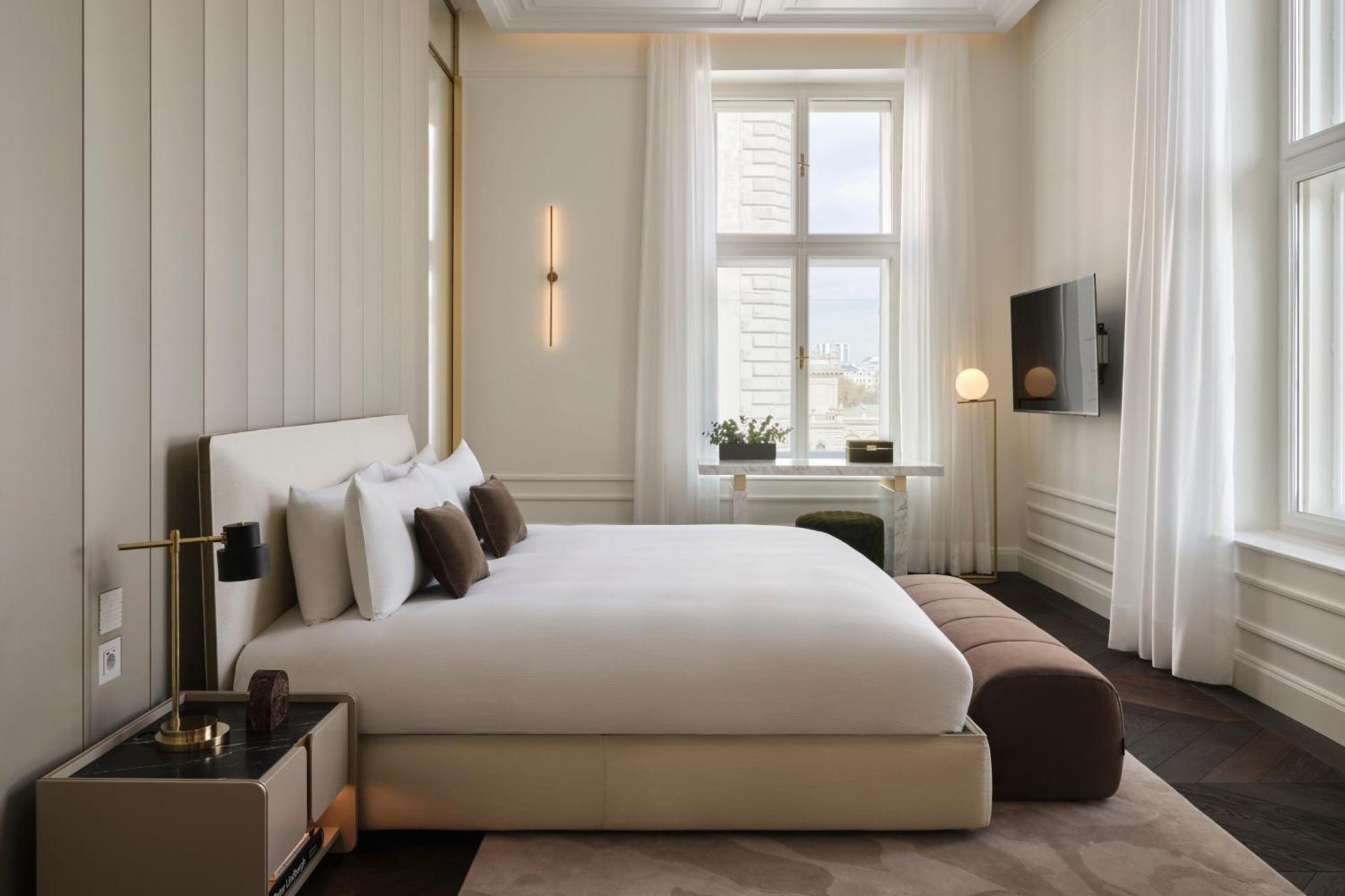 The Ritz-Carlton Symphony Suite with Club lounge access