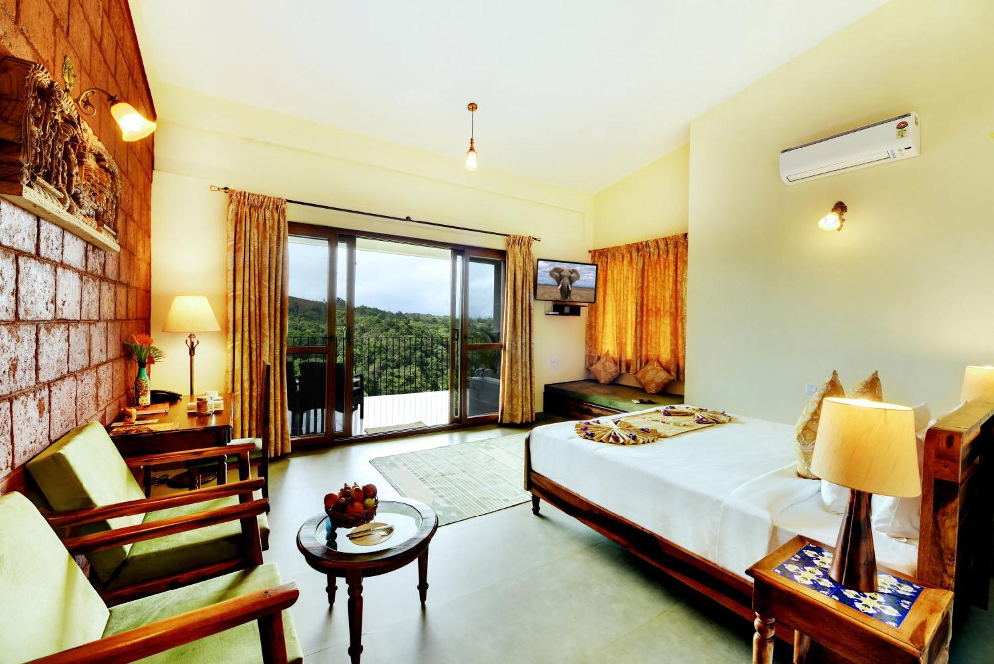 Cliff View Room
