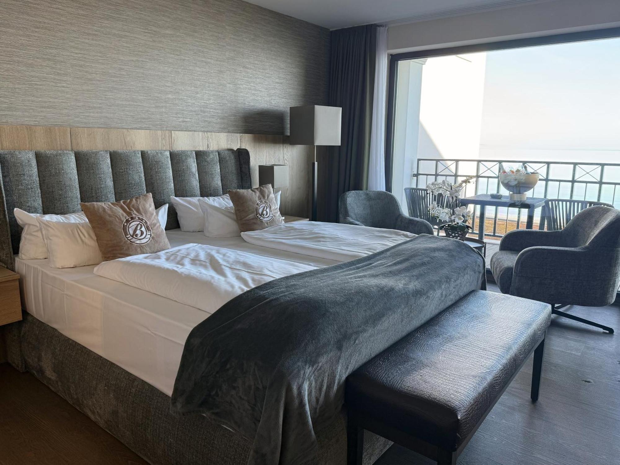 Superior Grand Deluxe Single Room