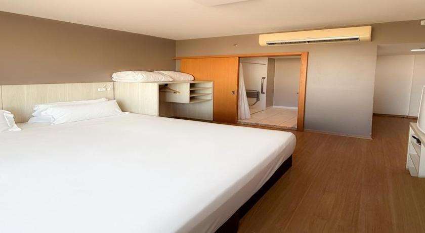 Quarto Duplo Superior Acessível para Hóspedes com Mobilidade Reduzida - Não Fumantes