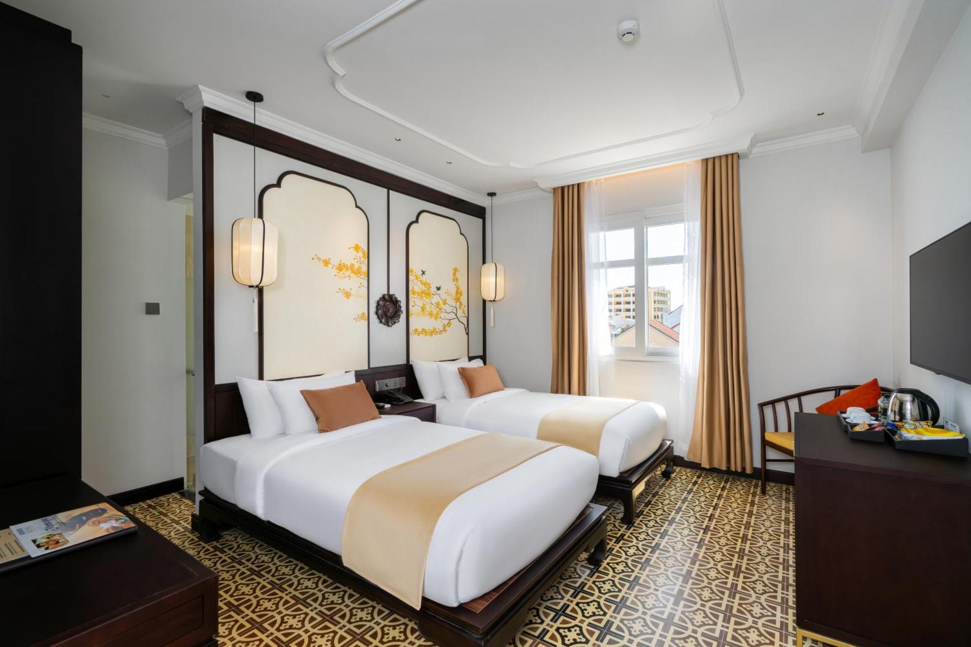 Deluxe Room with City View