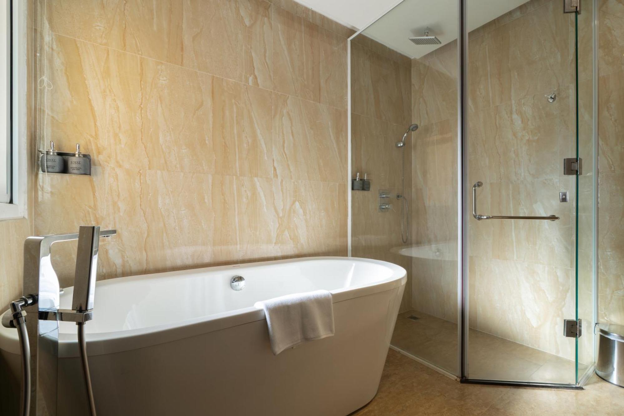 Twin Room with Pool View