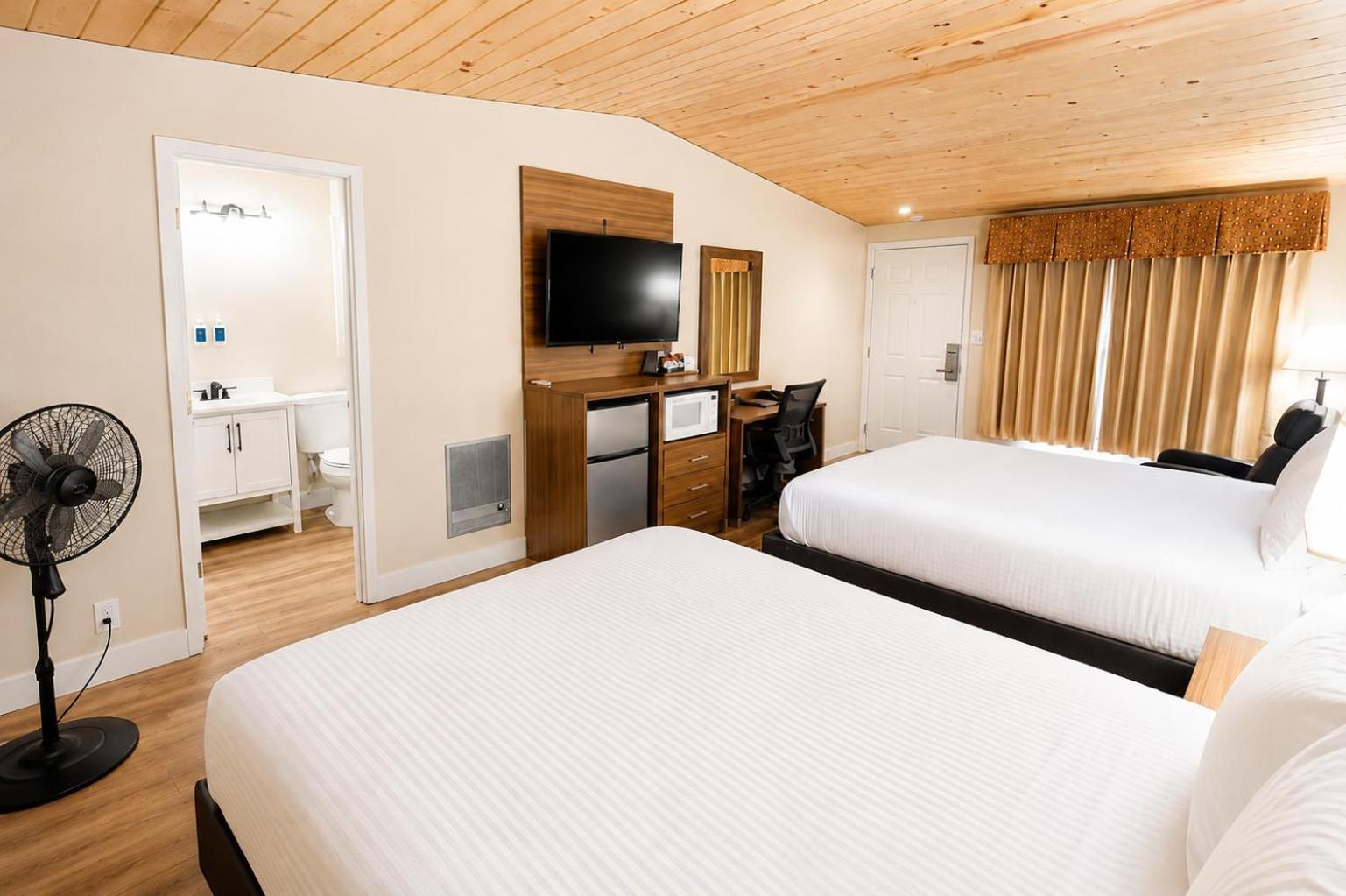 Queen Room Two Queen Beds