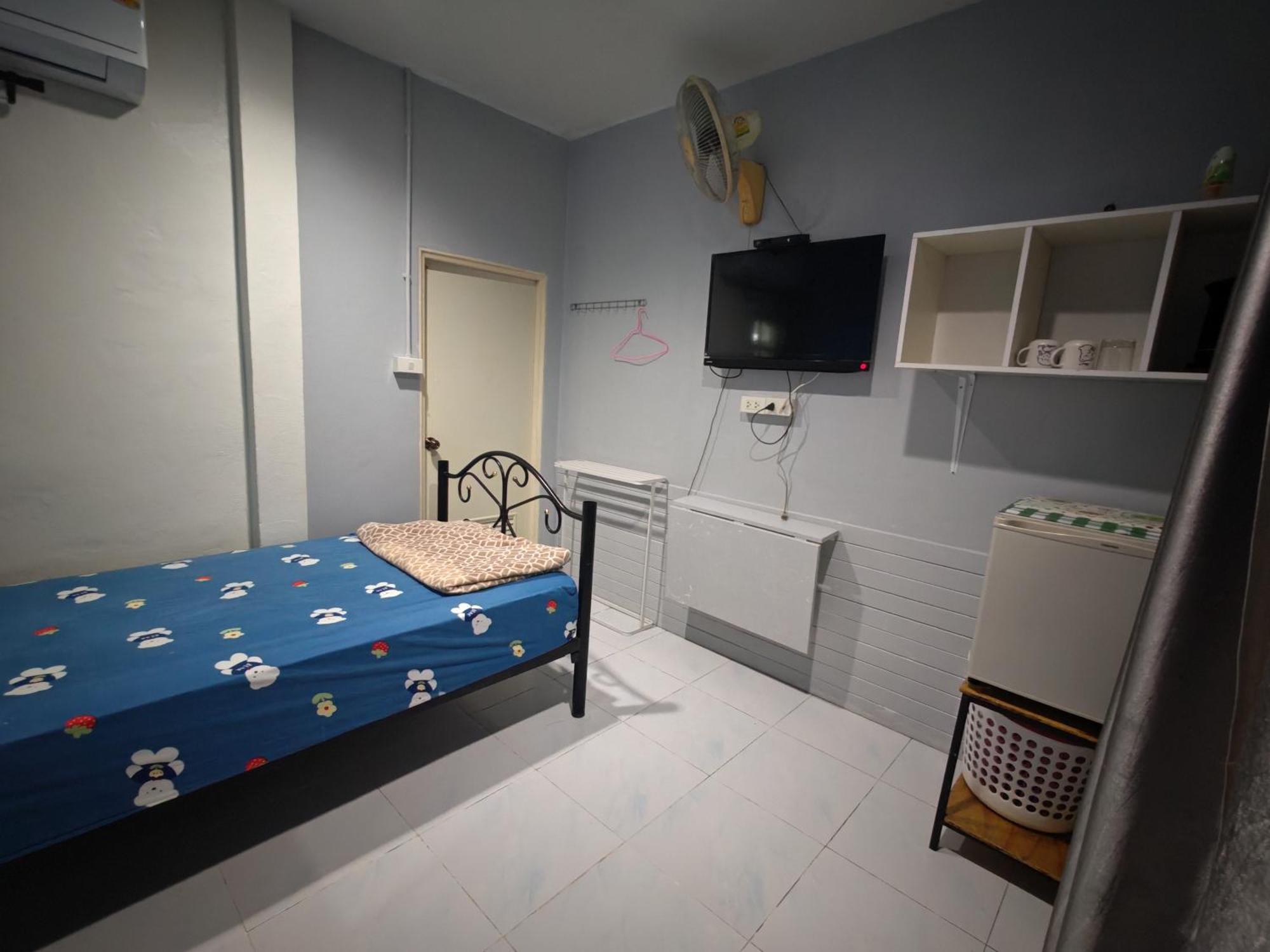 Small Single Room