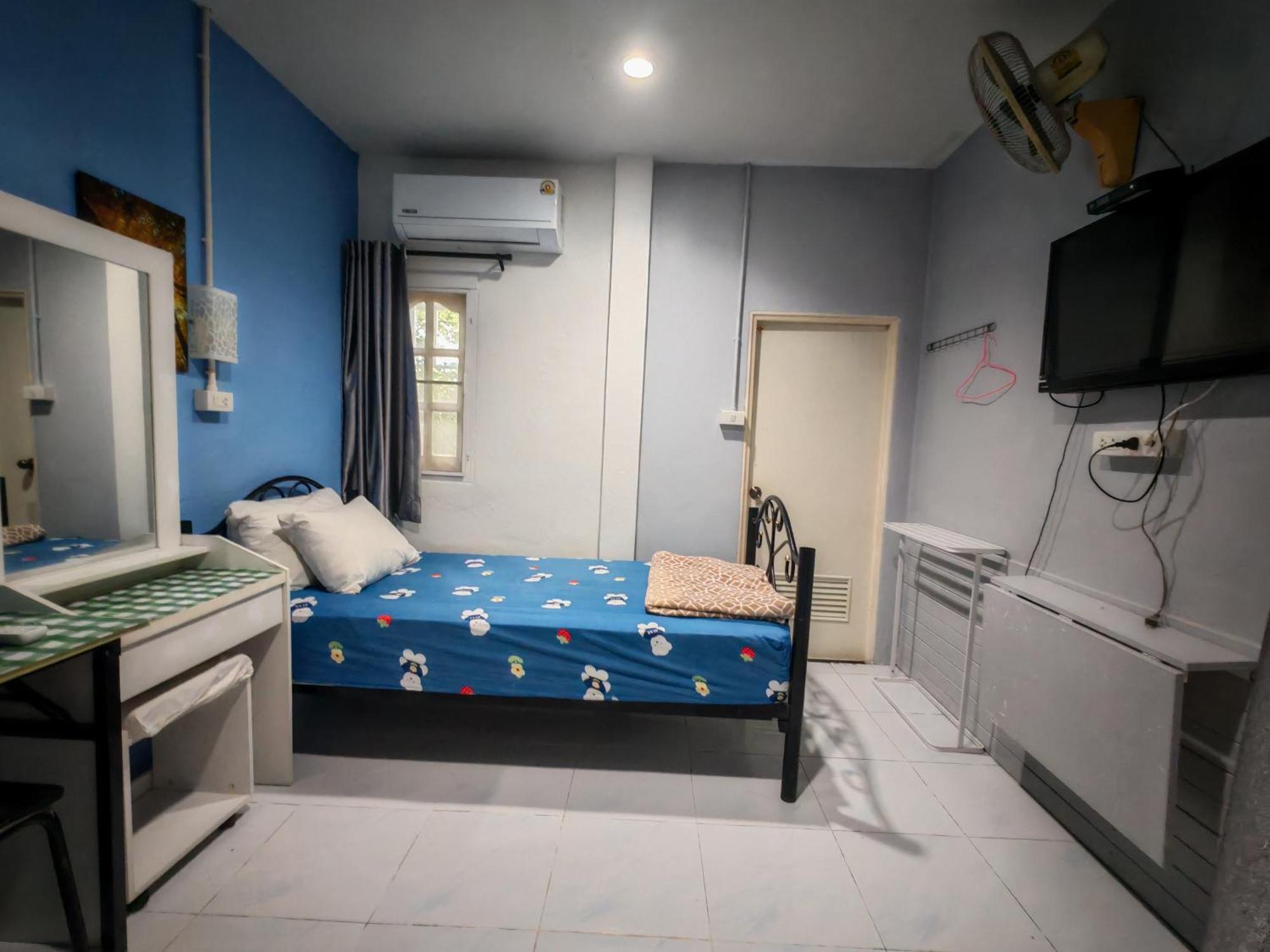 Small Single Room