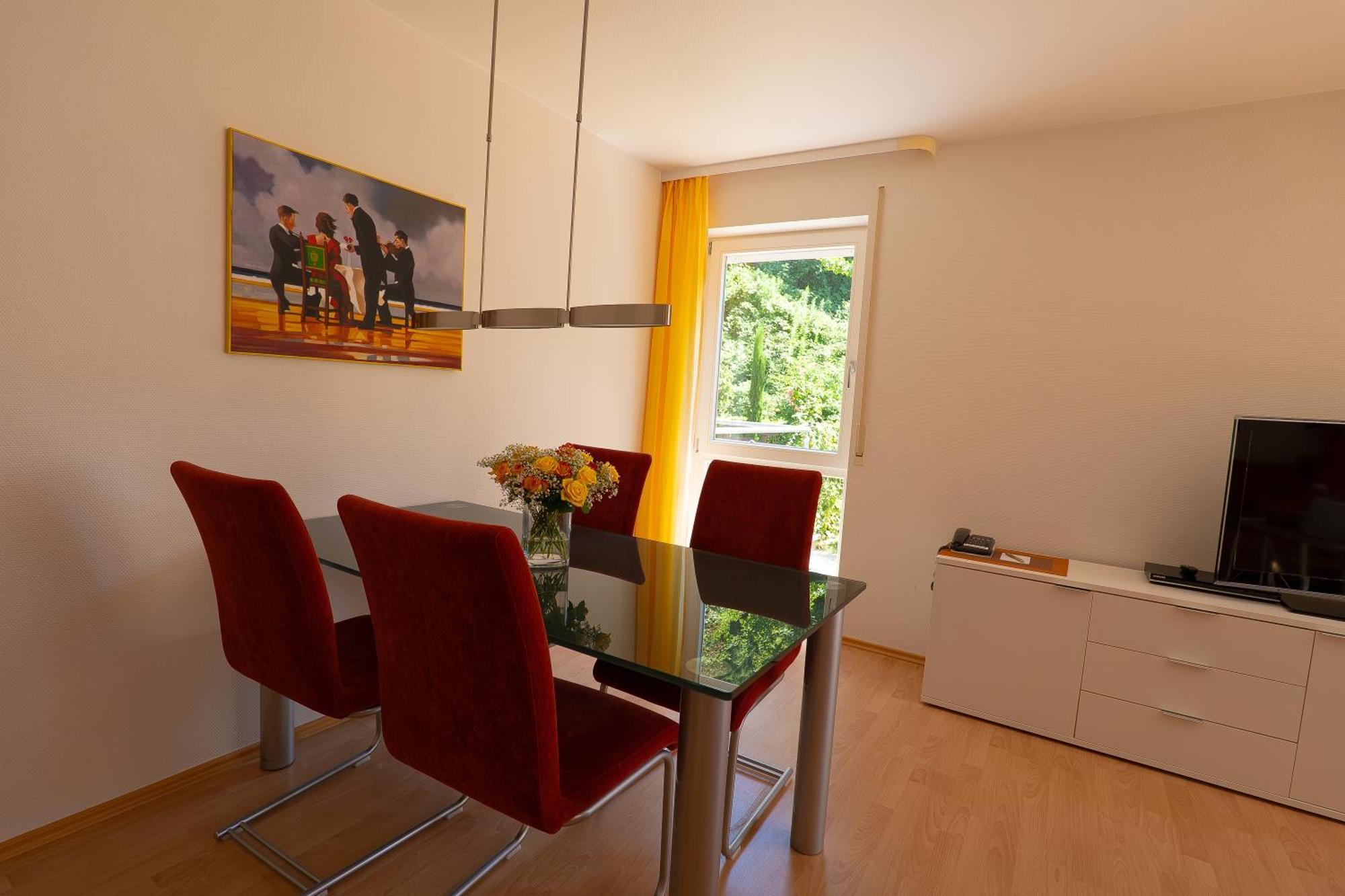 Apartment mit 2 Schlafzimmern und Gartenblick