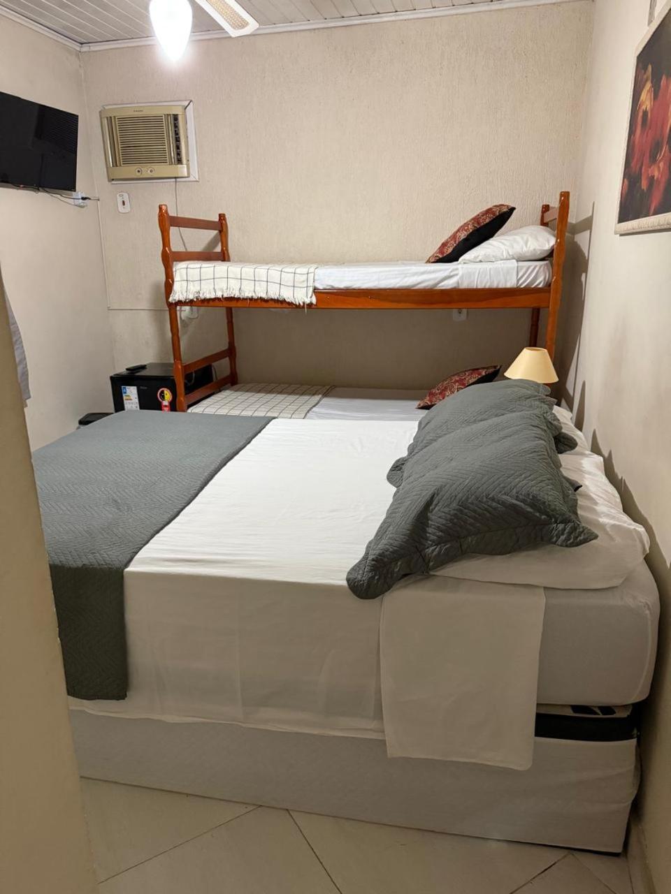 Quarto Quádruplo com Vista do Jardim