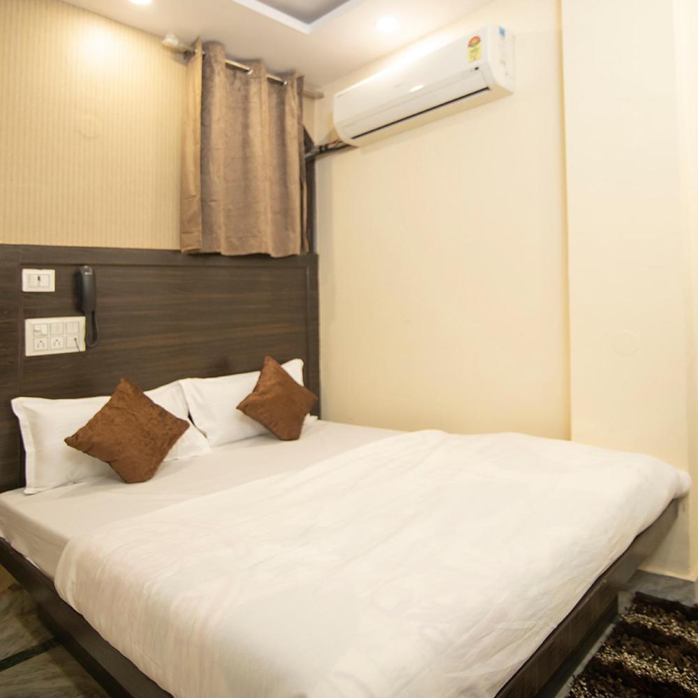 Deluxe Room - Non-View