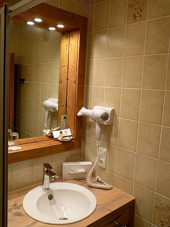 Classic Double Room